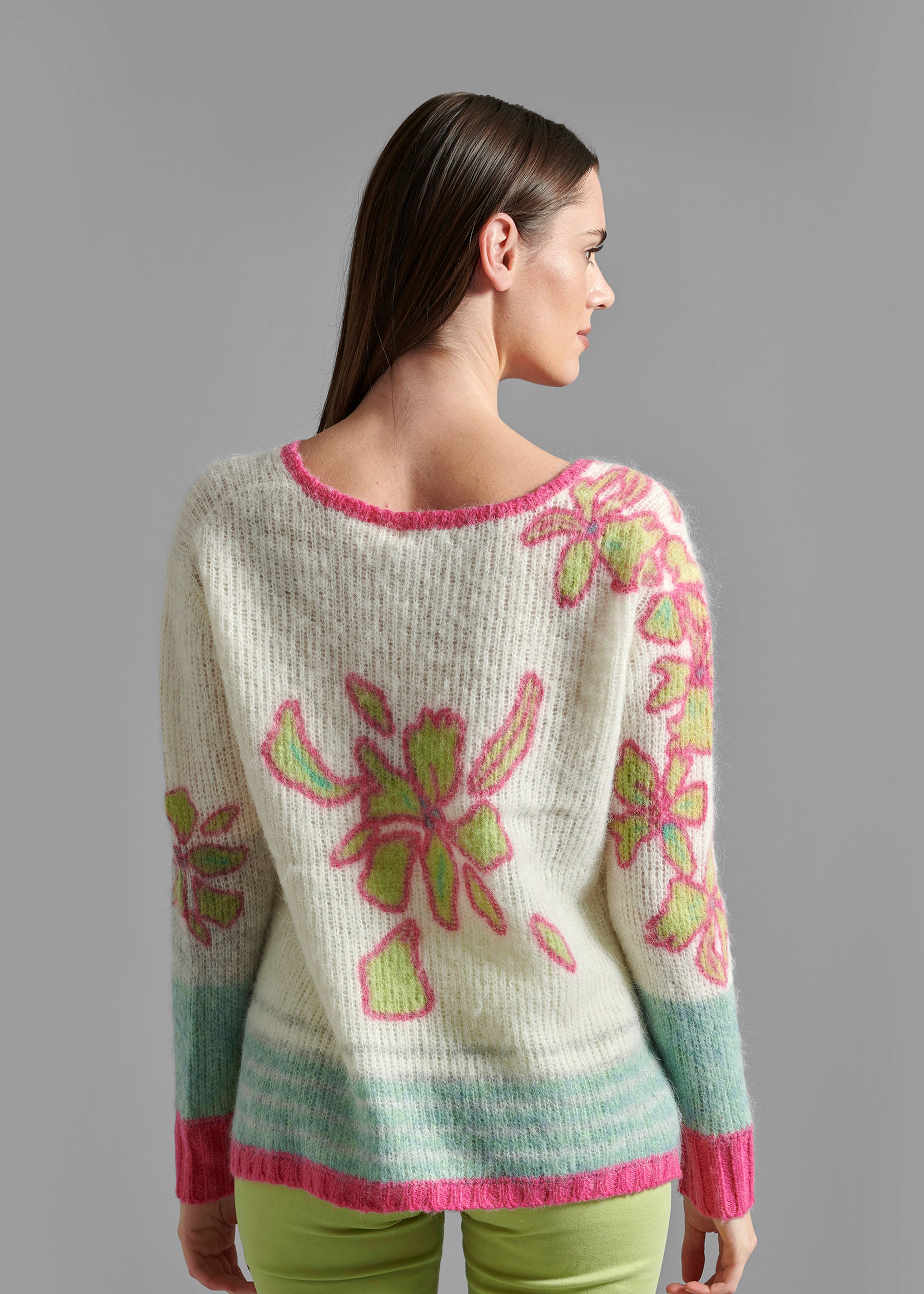 Sweater model "Brigitte"