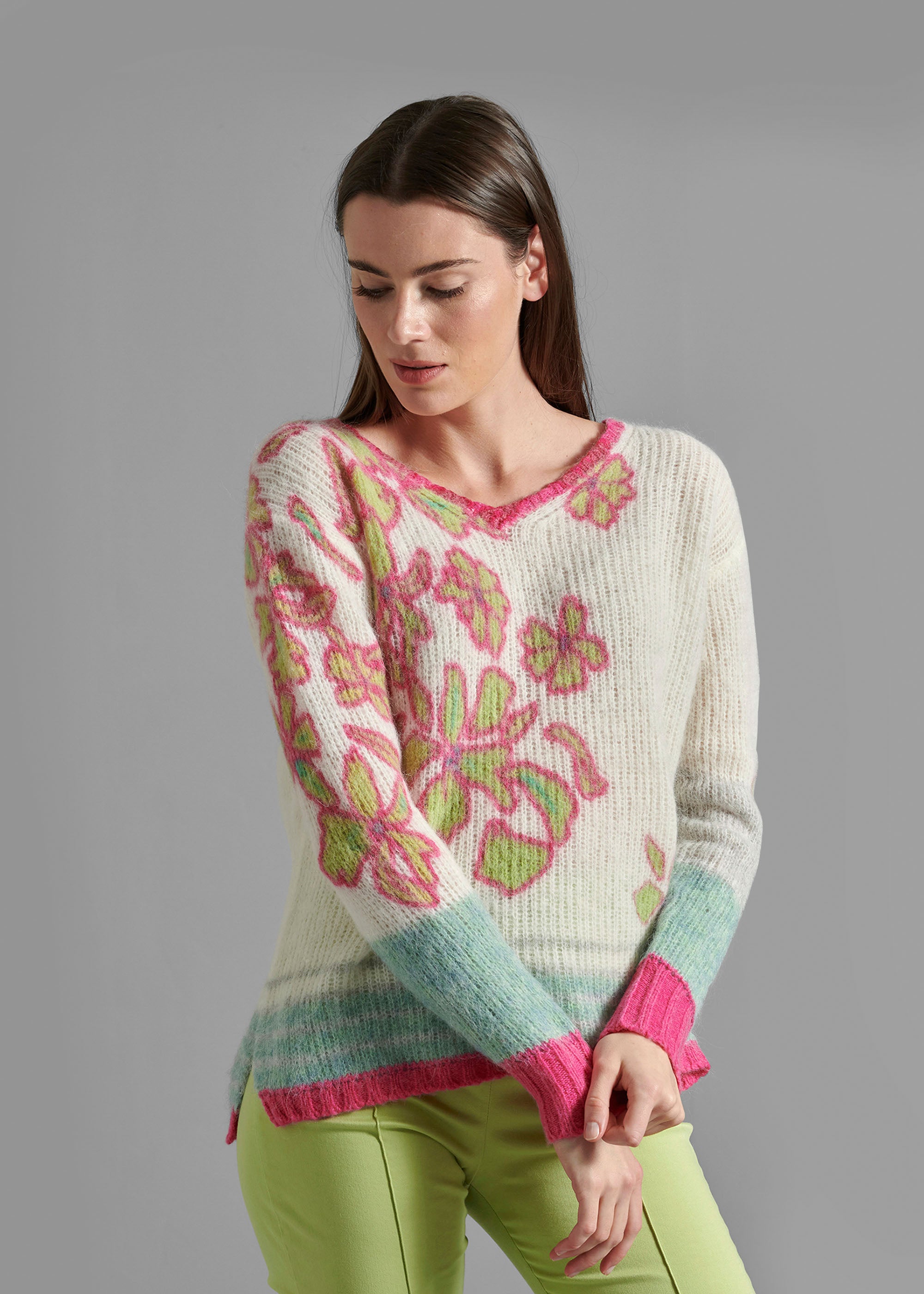 Sweater model "Brigitte"