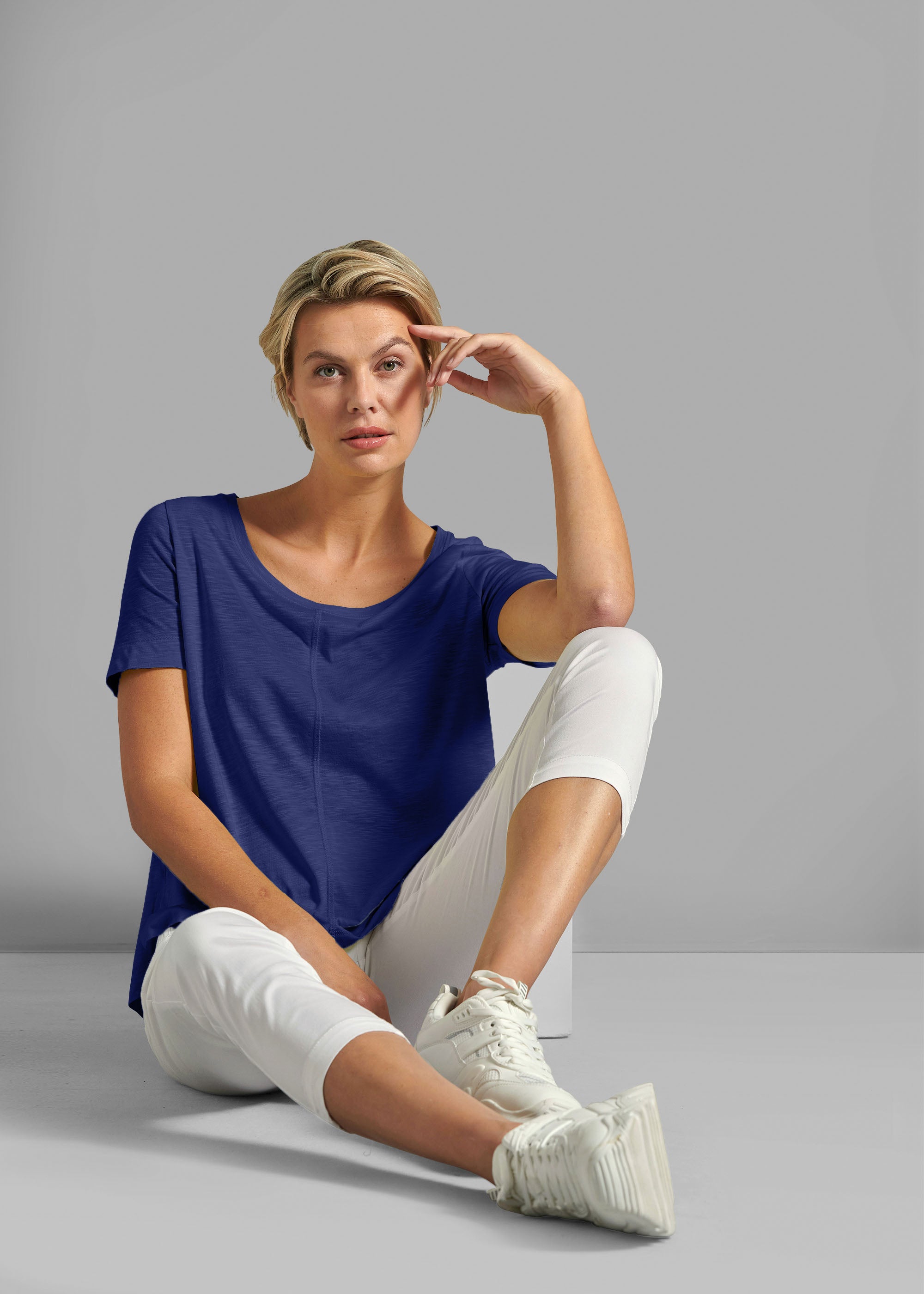 T-Shirt Modell "Luna"