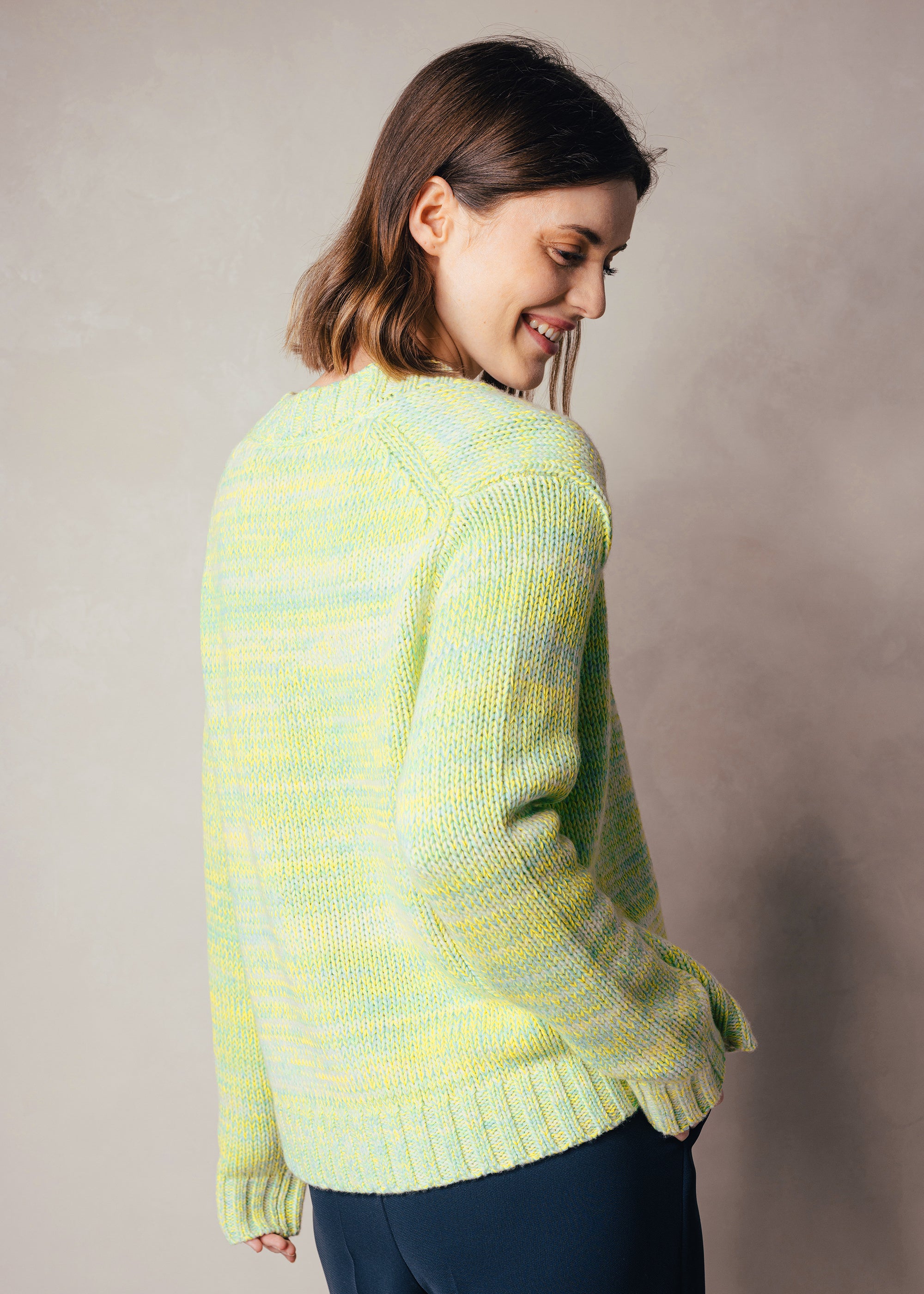 Strickjacke aus Mouliné-garn mit Knopfleiste