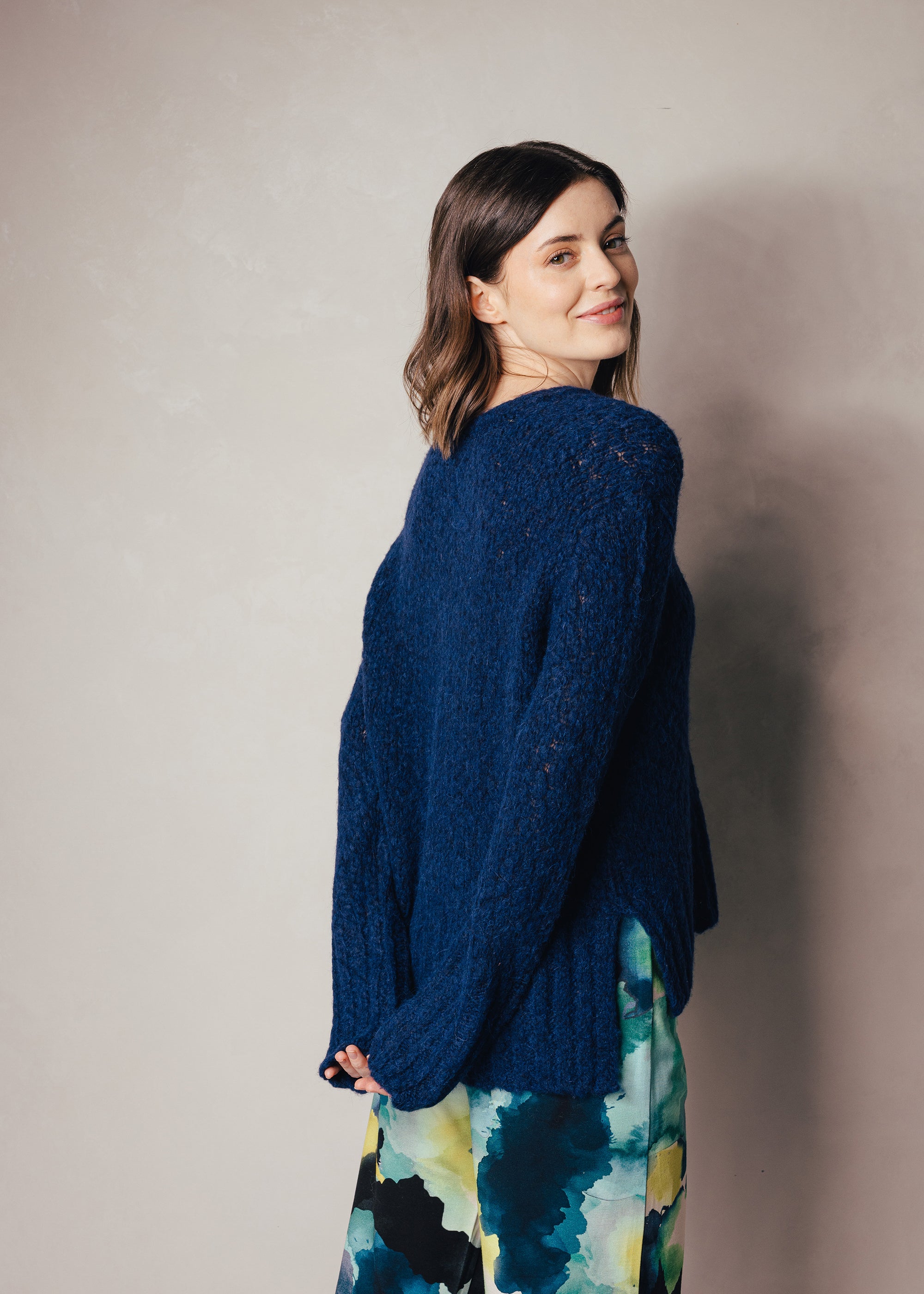 Pullover mit V-Ausschnitt aus Merino-Mix