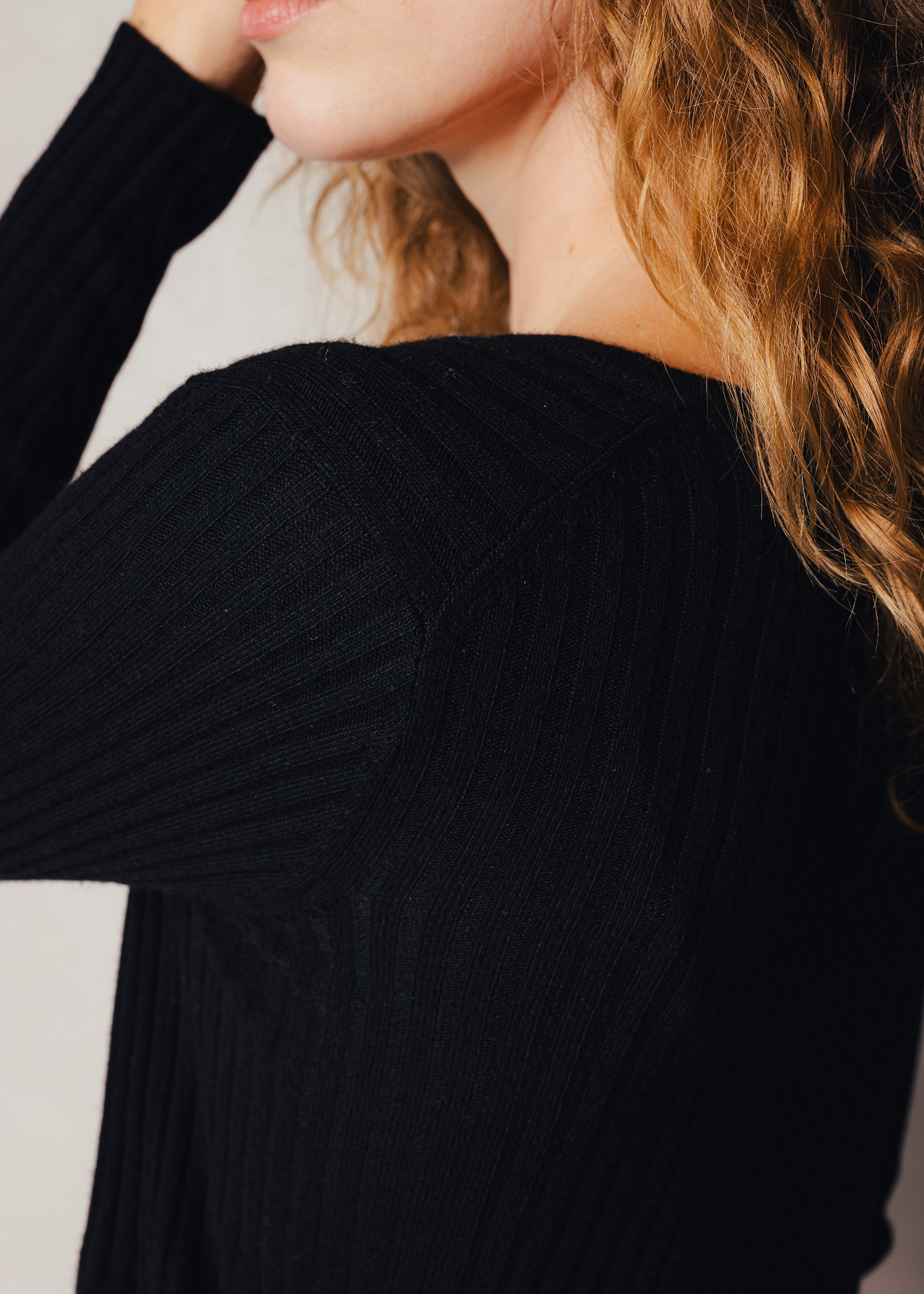 Strickkleid mit Knopfleiste aus Viskose-Woll-Mix