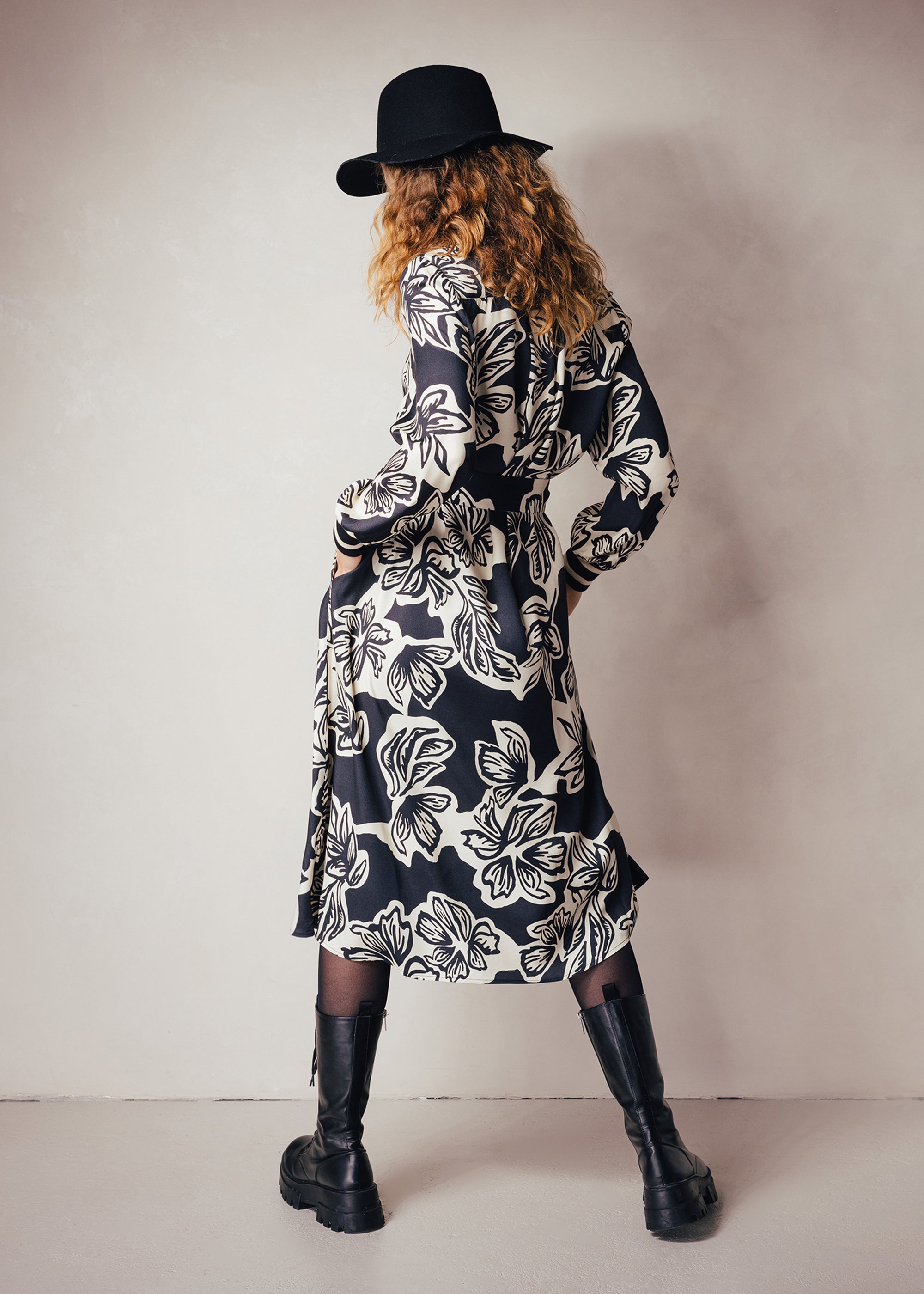 Floral print dress made of viscose