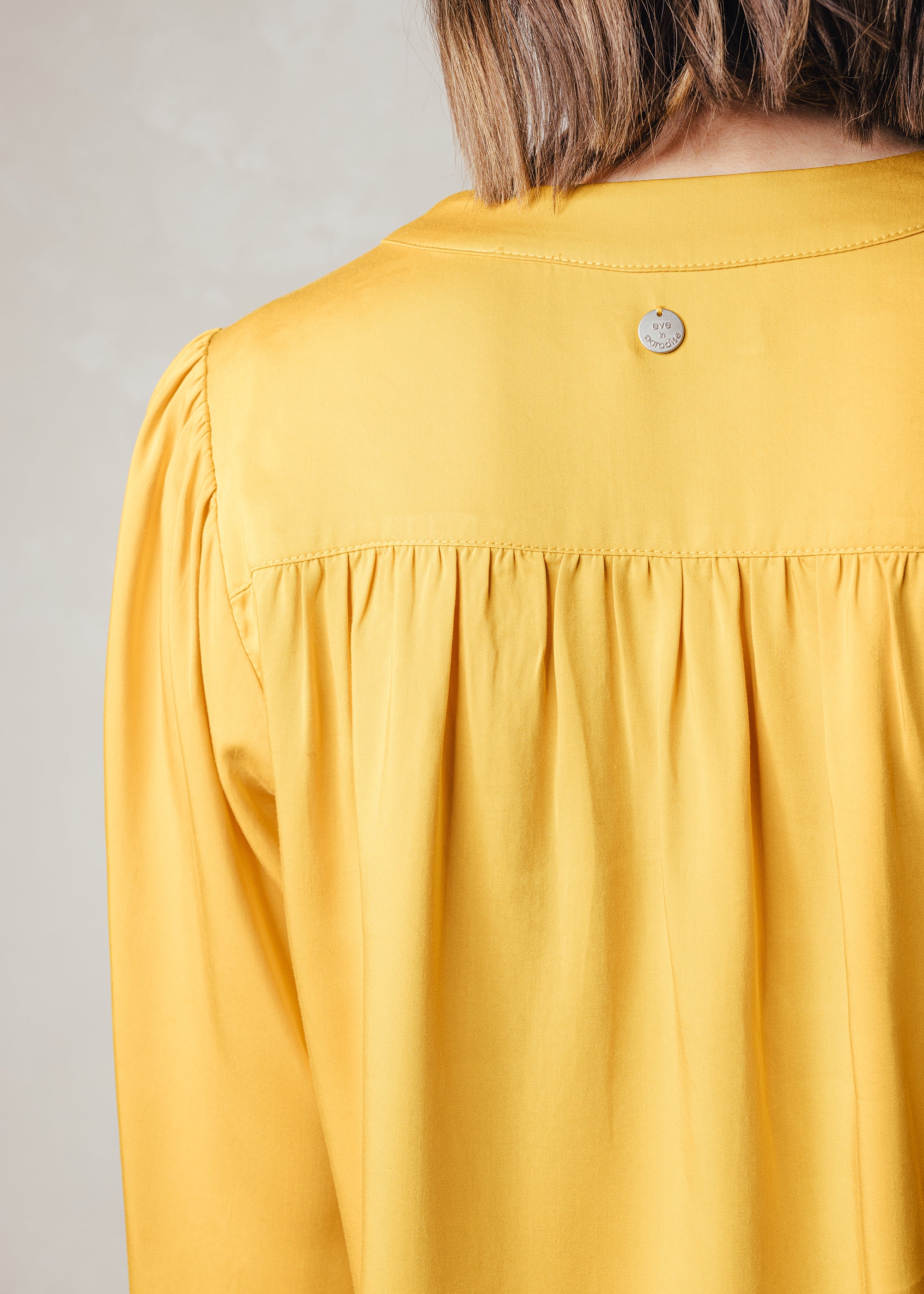Bluse aus Viskose-Mix
