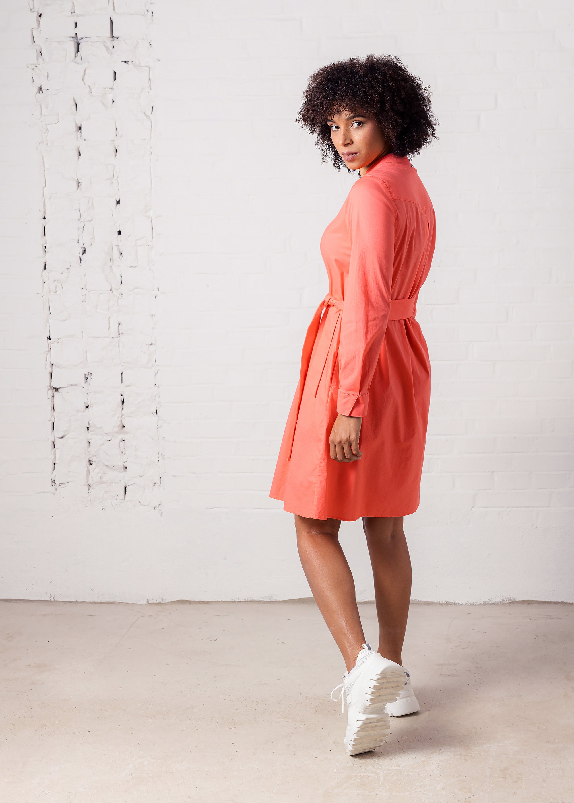 V-neck dress in cotton-elastane mix