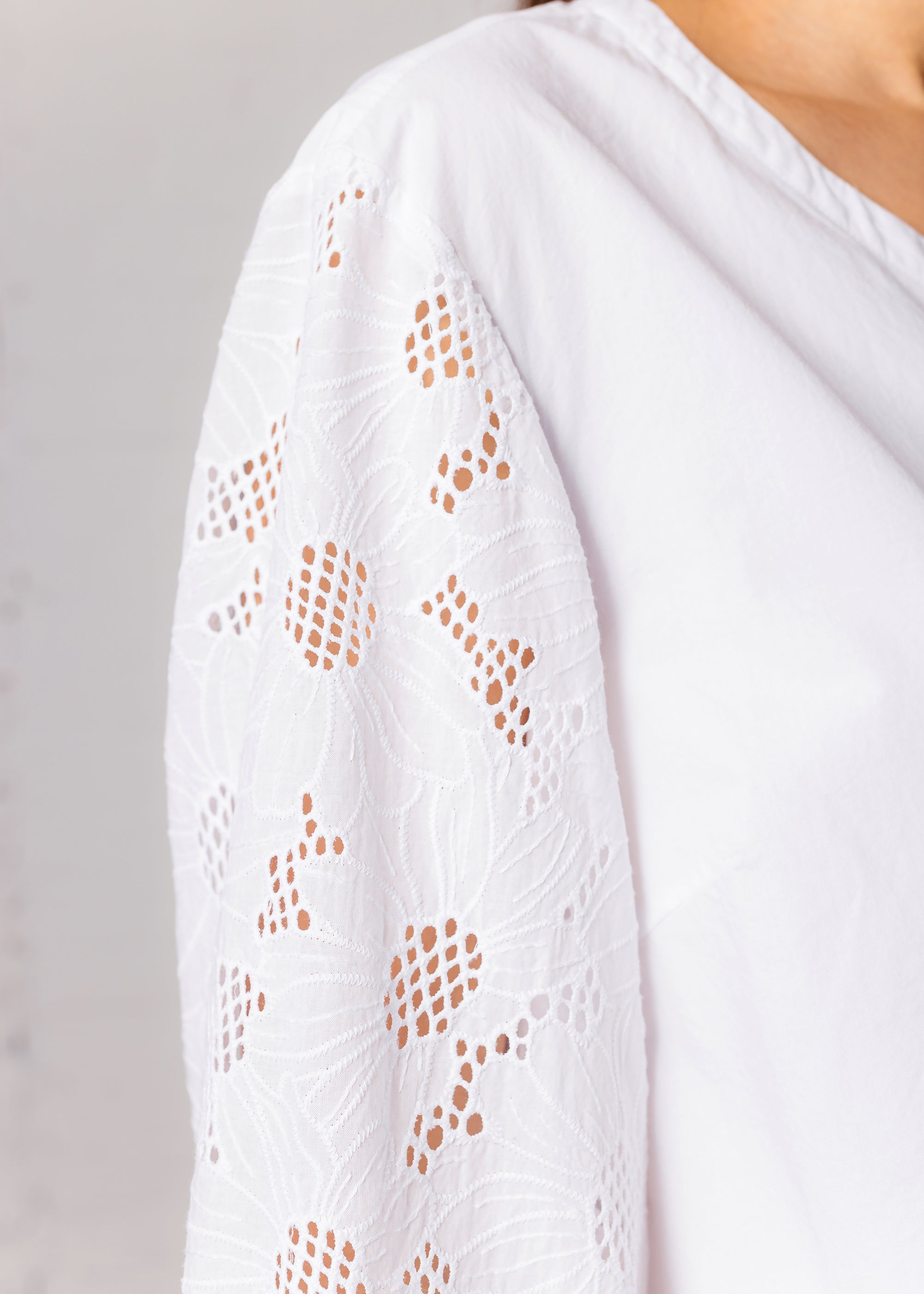 Bluse mit Spitzen-Ärmeln aus Baumwolle
