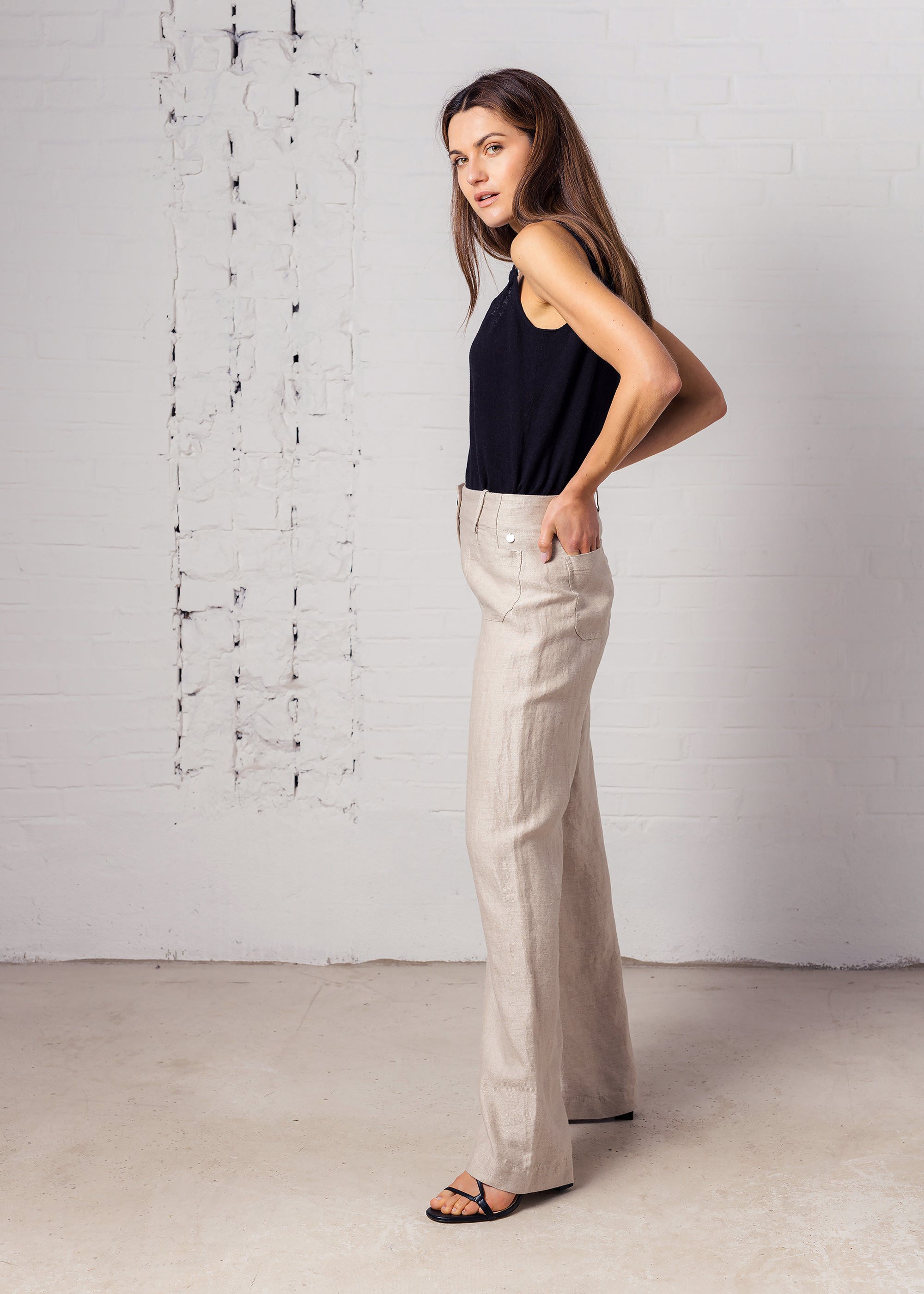 Weite Leinenhose mit Fronttaschen