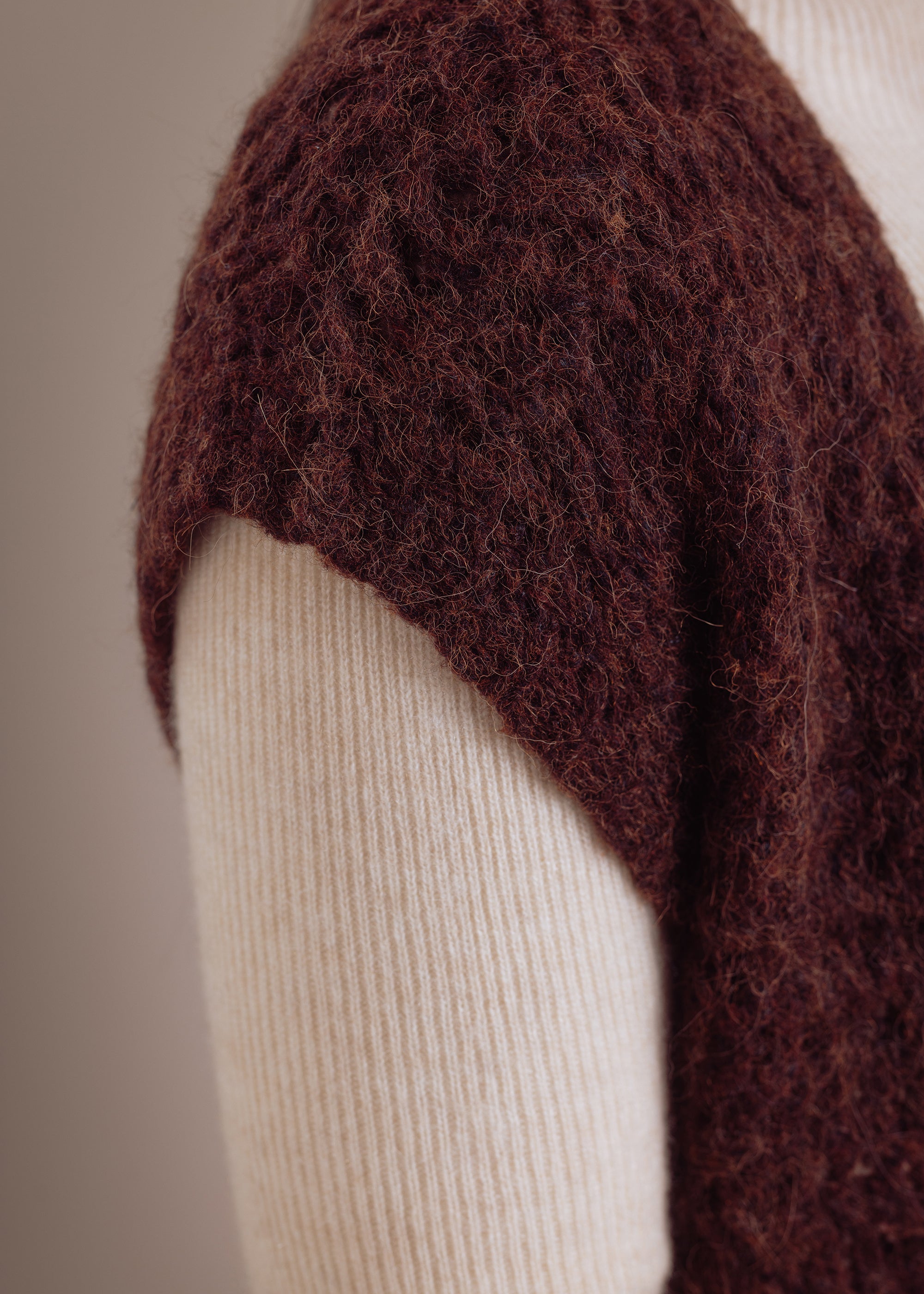 Lange Strickweste aus Woll-Alpaka-Mix