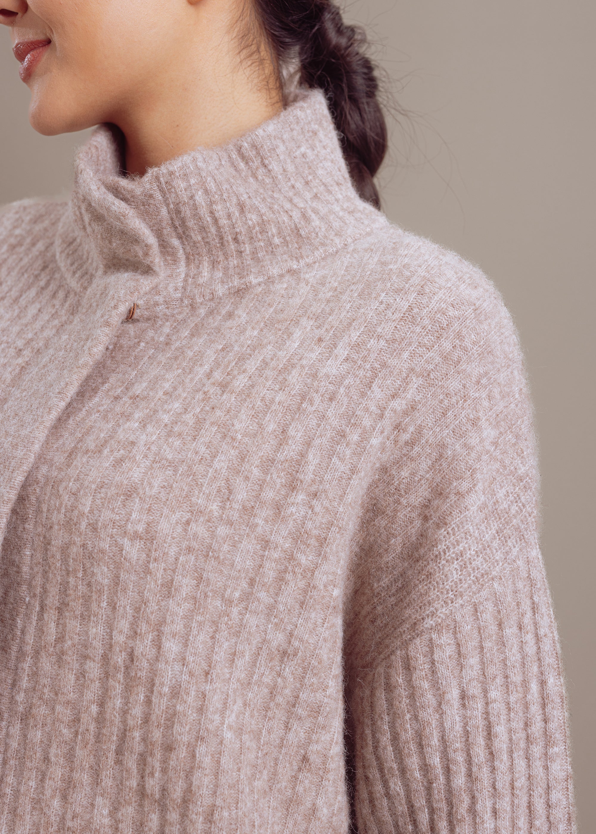 Strickjacke mit Stehkragen aus Alpaka-Woll-Mix