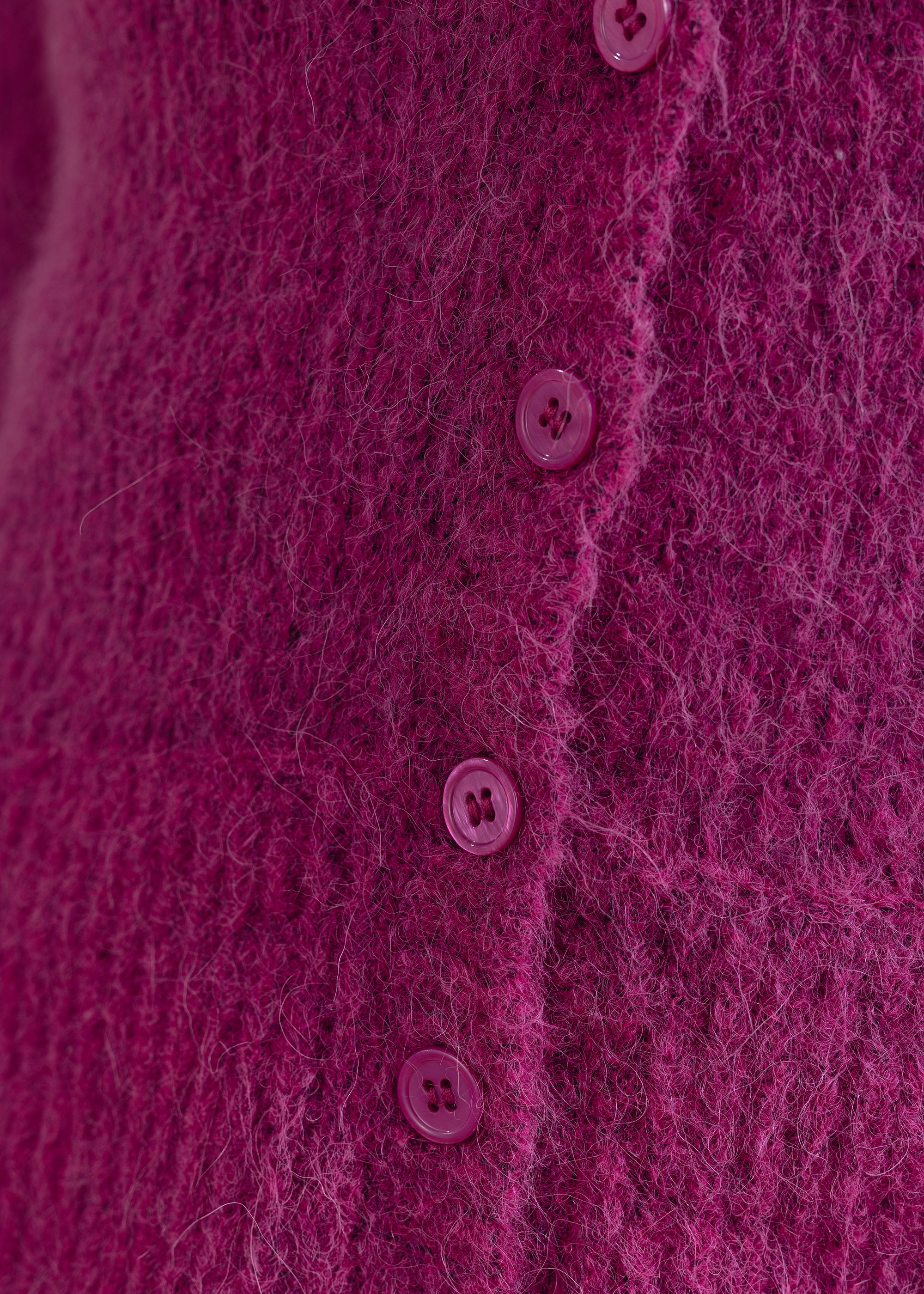 Strickjacke aus weichem Alpaka-Woll-Mixmit V-Ausschnitt