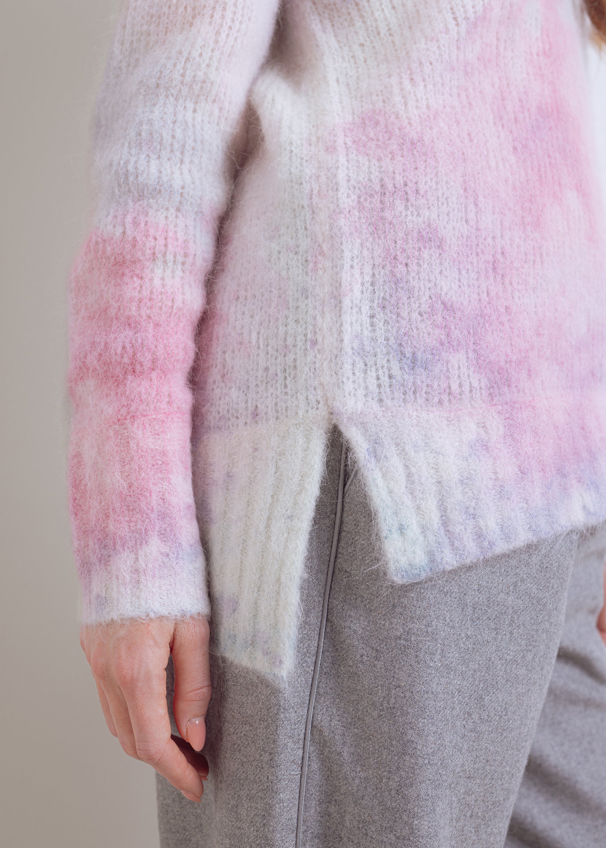 Sweater with watercolor print made from alpaca blend