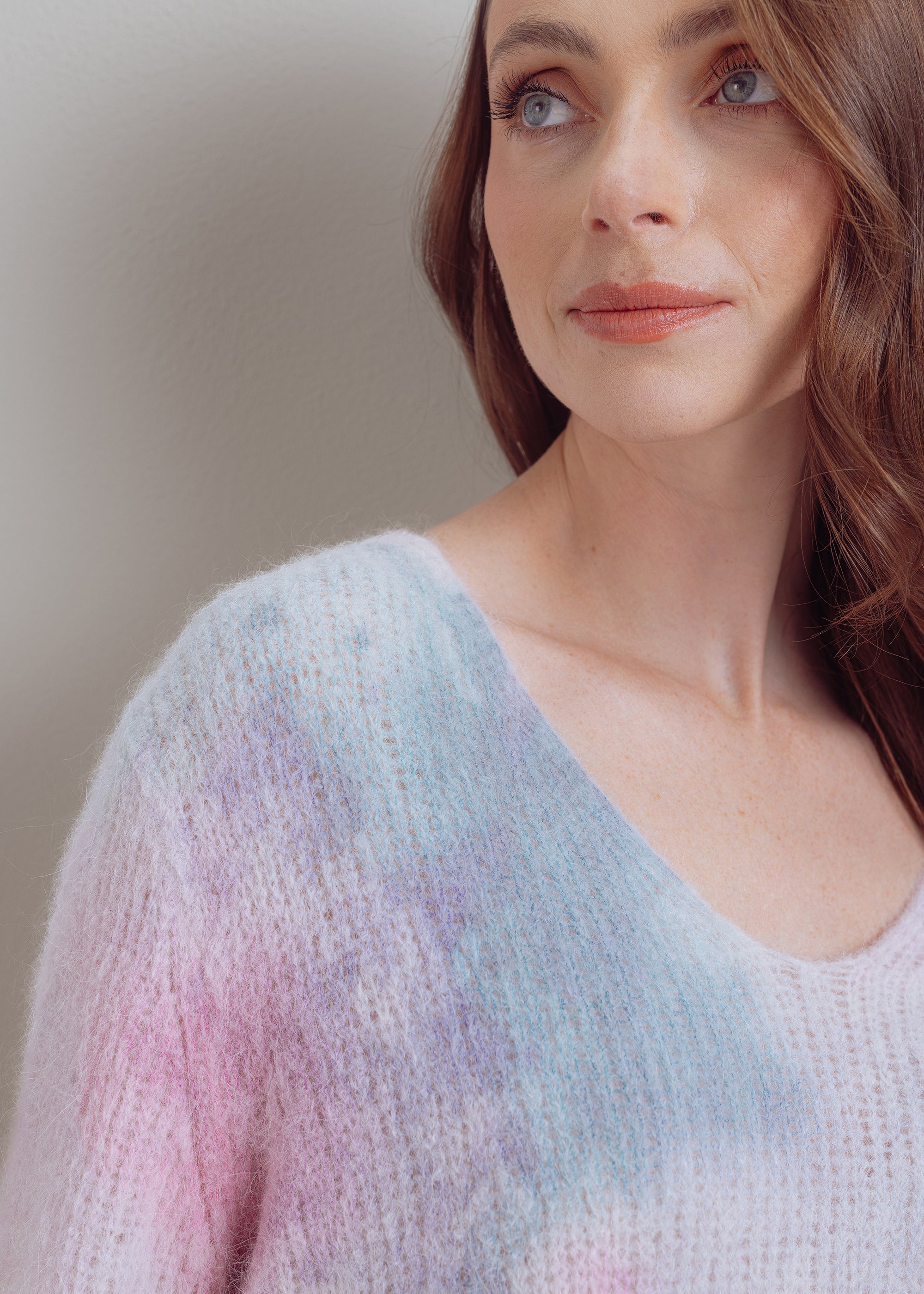 Sweater with watercolor print made from alpaca blend