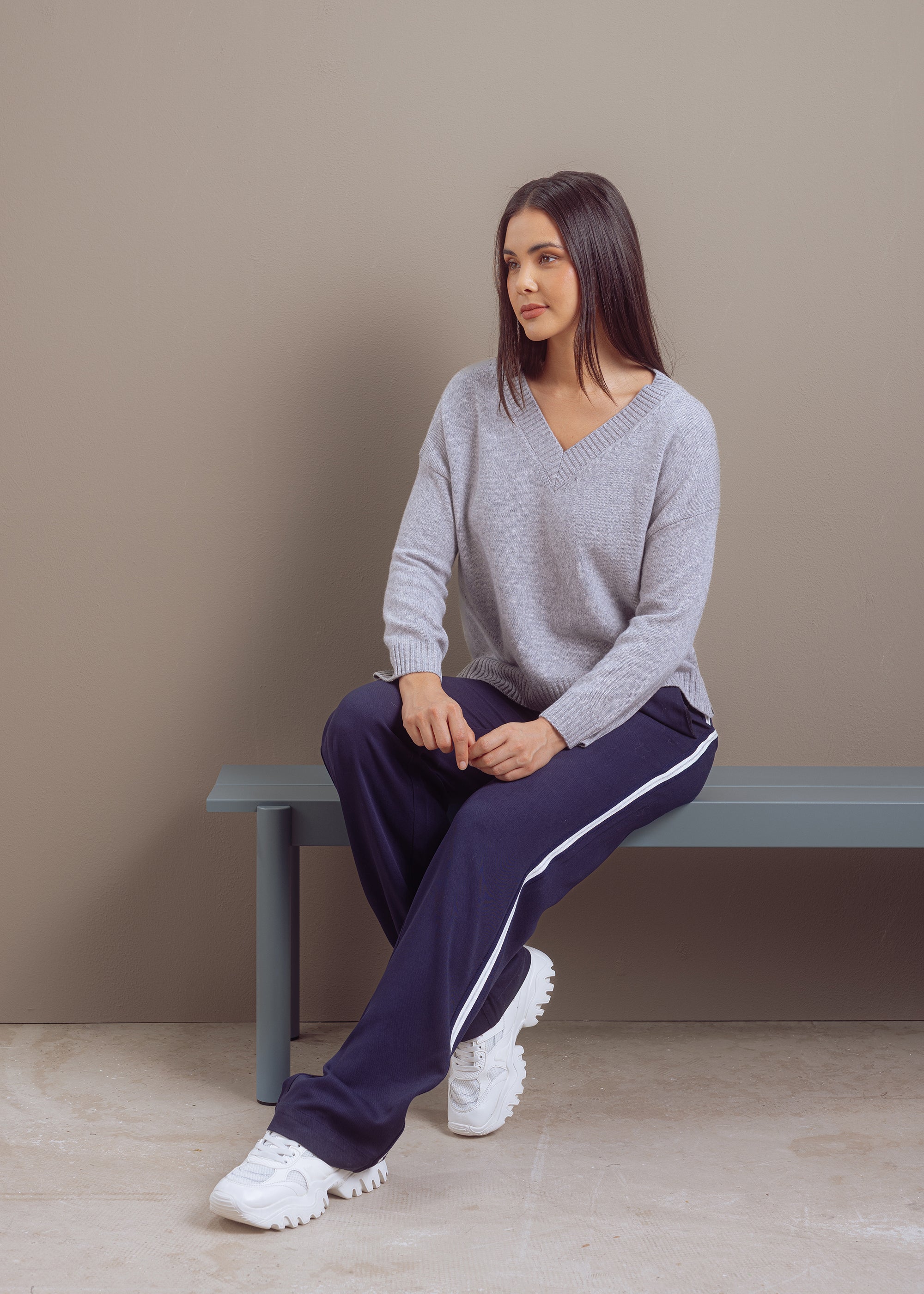 V-Ausschnitt-Pullover aus extrafeiner Merinowolle