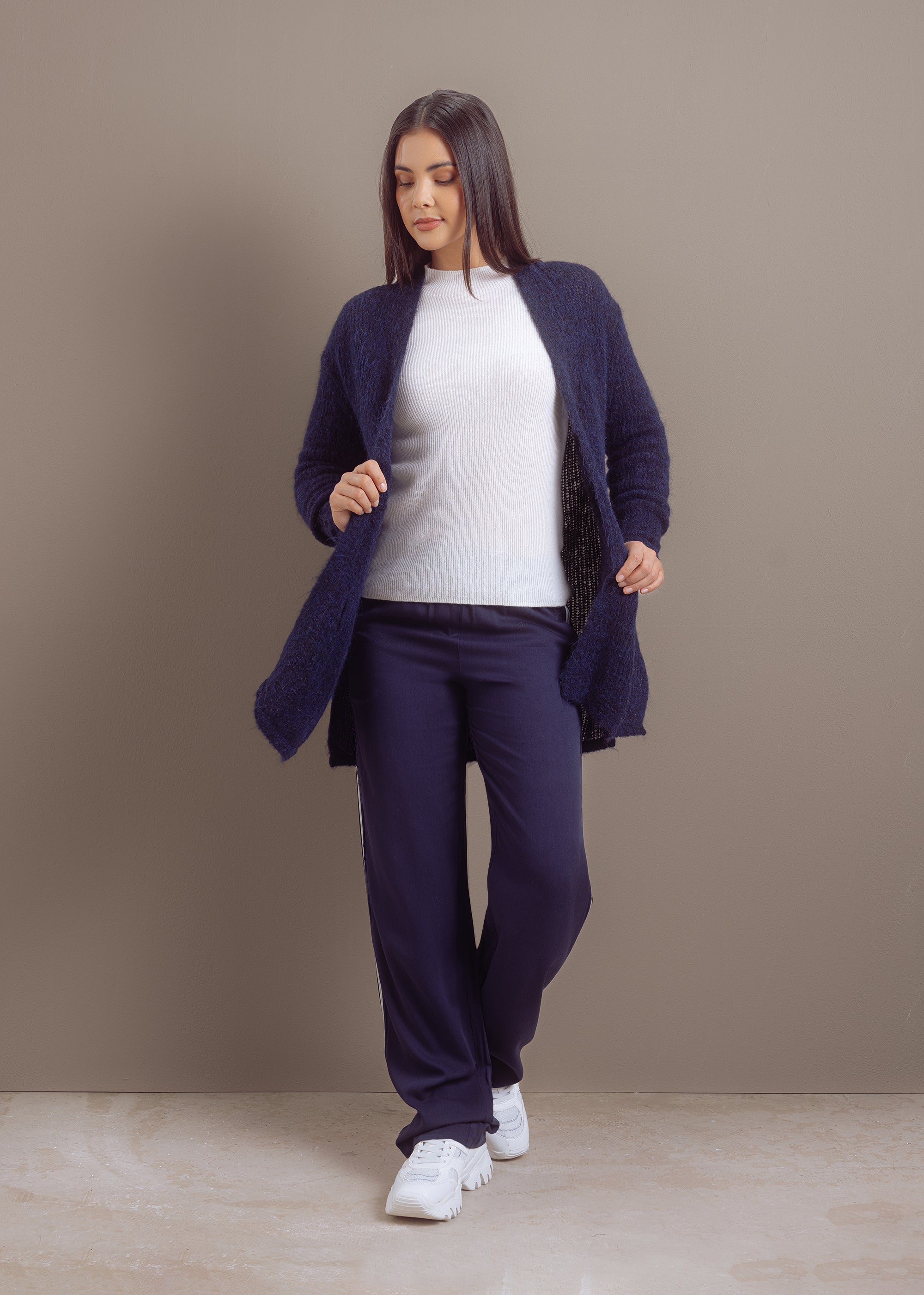 Strickjacke aus Alpaka-Mix mit aufgesetzten Taschen