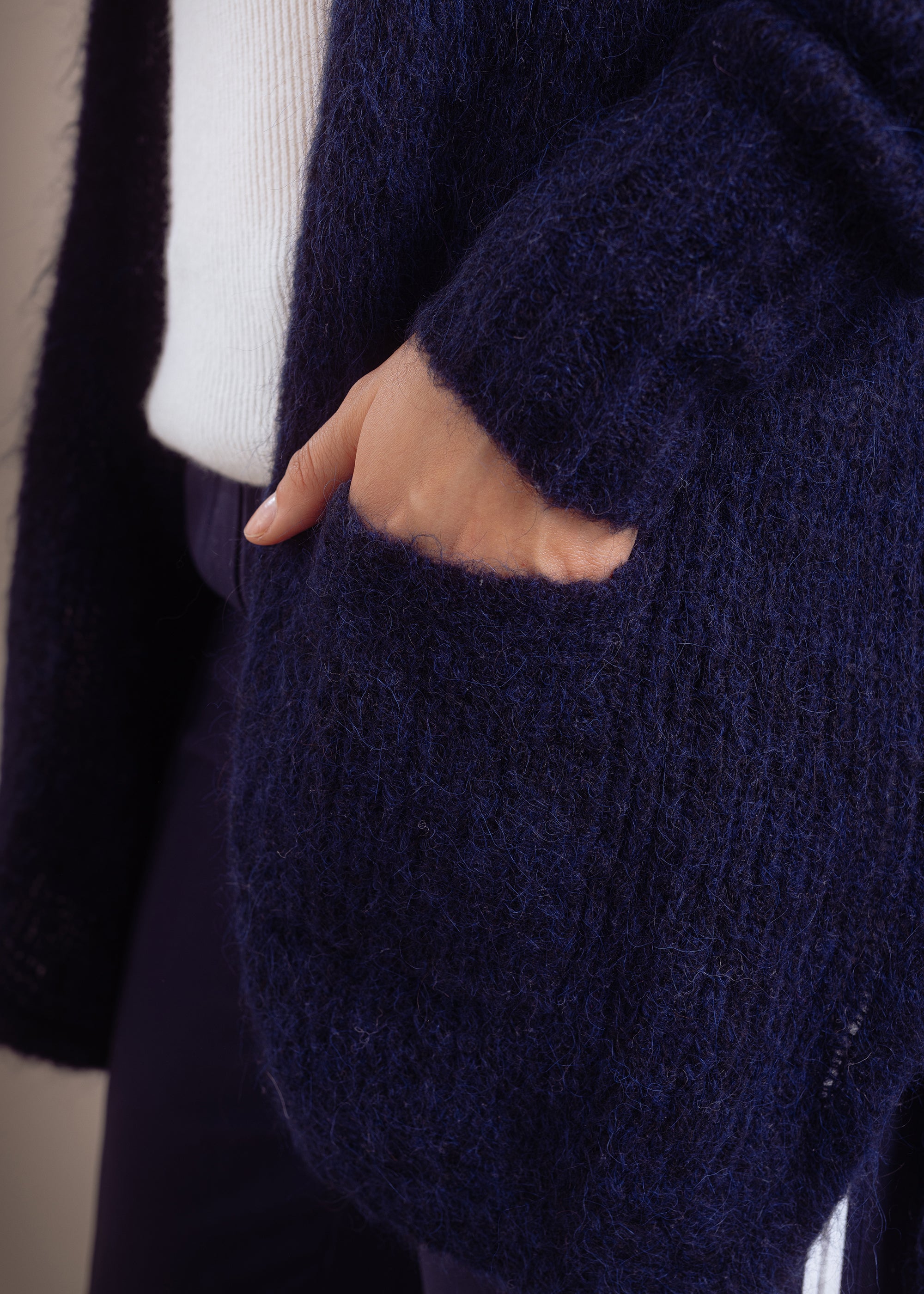 Strickjacke aus Alpaka-Mix mit aufgesetzten Taschen