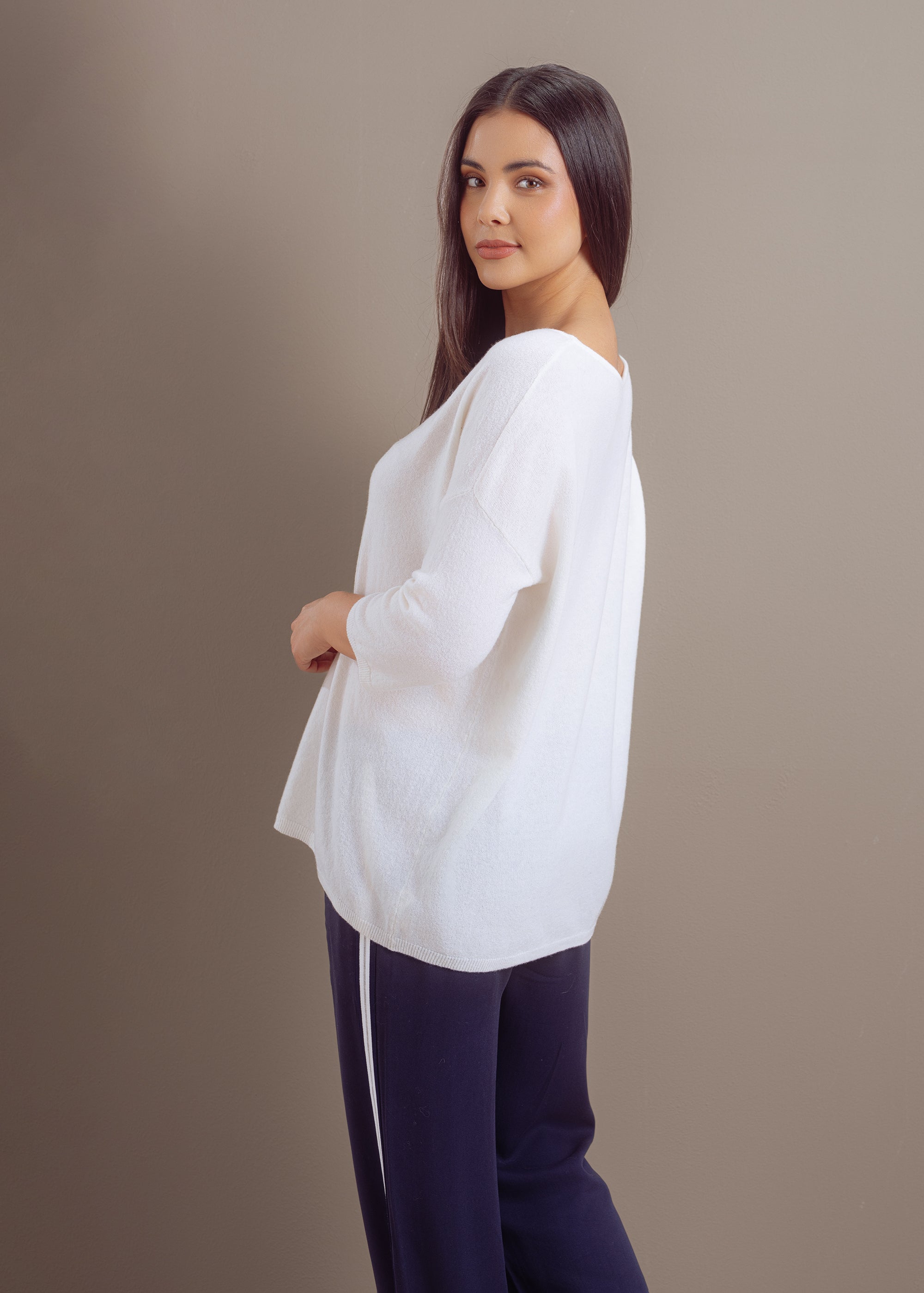 Feinstrickpullover mit V-Ausschnitt aus Merino-Mix