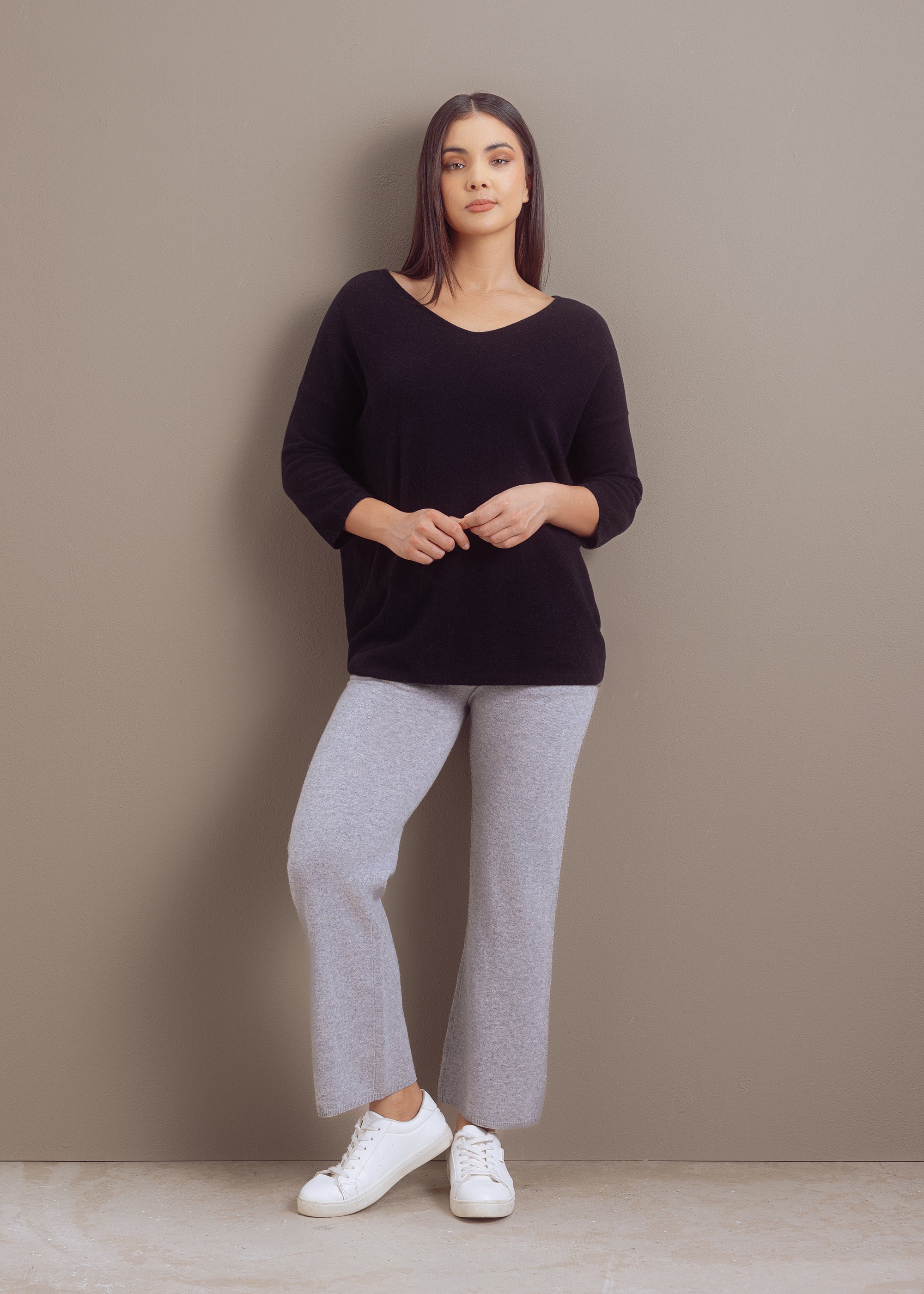Feinstrickpullover mit V-Ausschnitt aus Merino-Mix