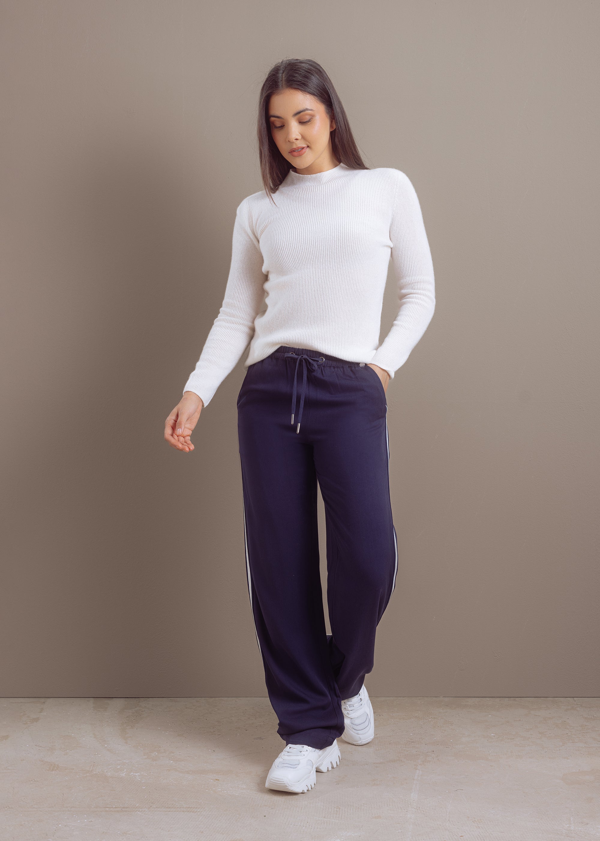 Kaschmirpullover mit Stehkragen