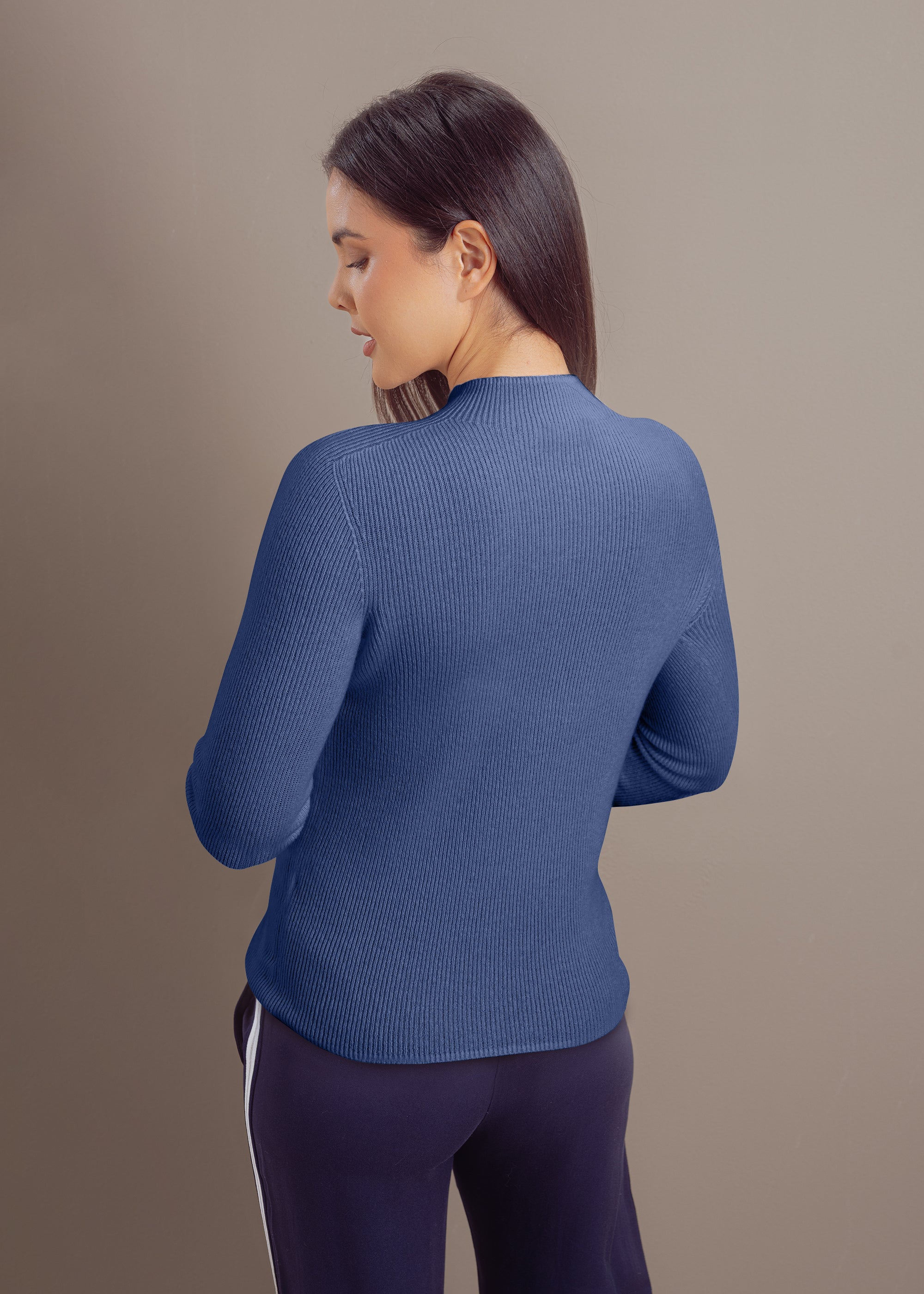 Kaschmirpullover mit Stehkragen