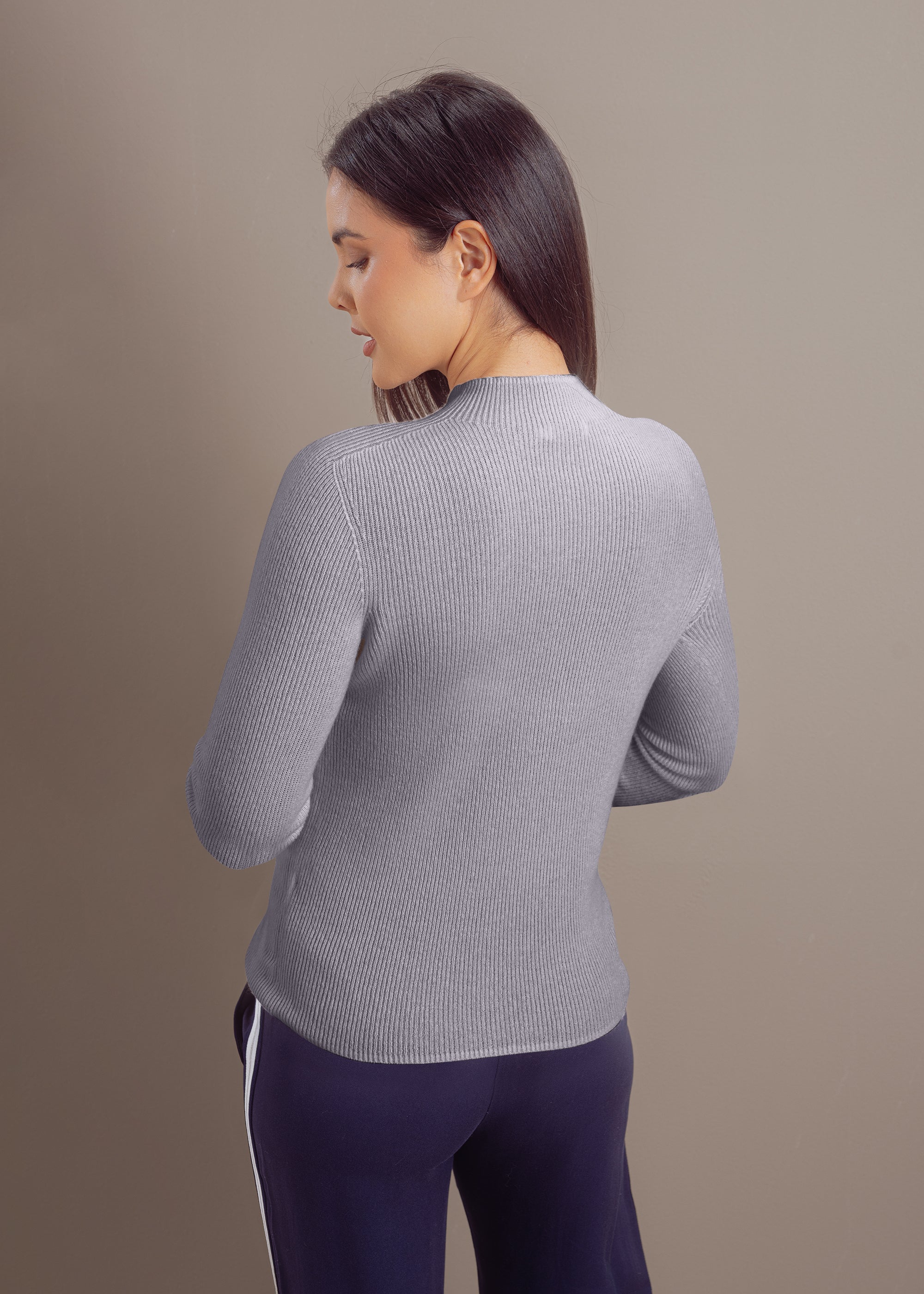 Kaschmirpullover mit Stehkragen