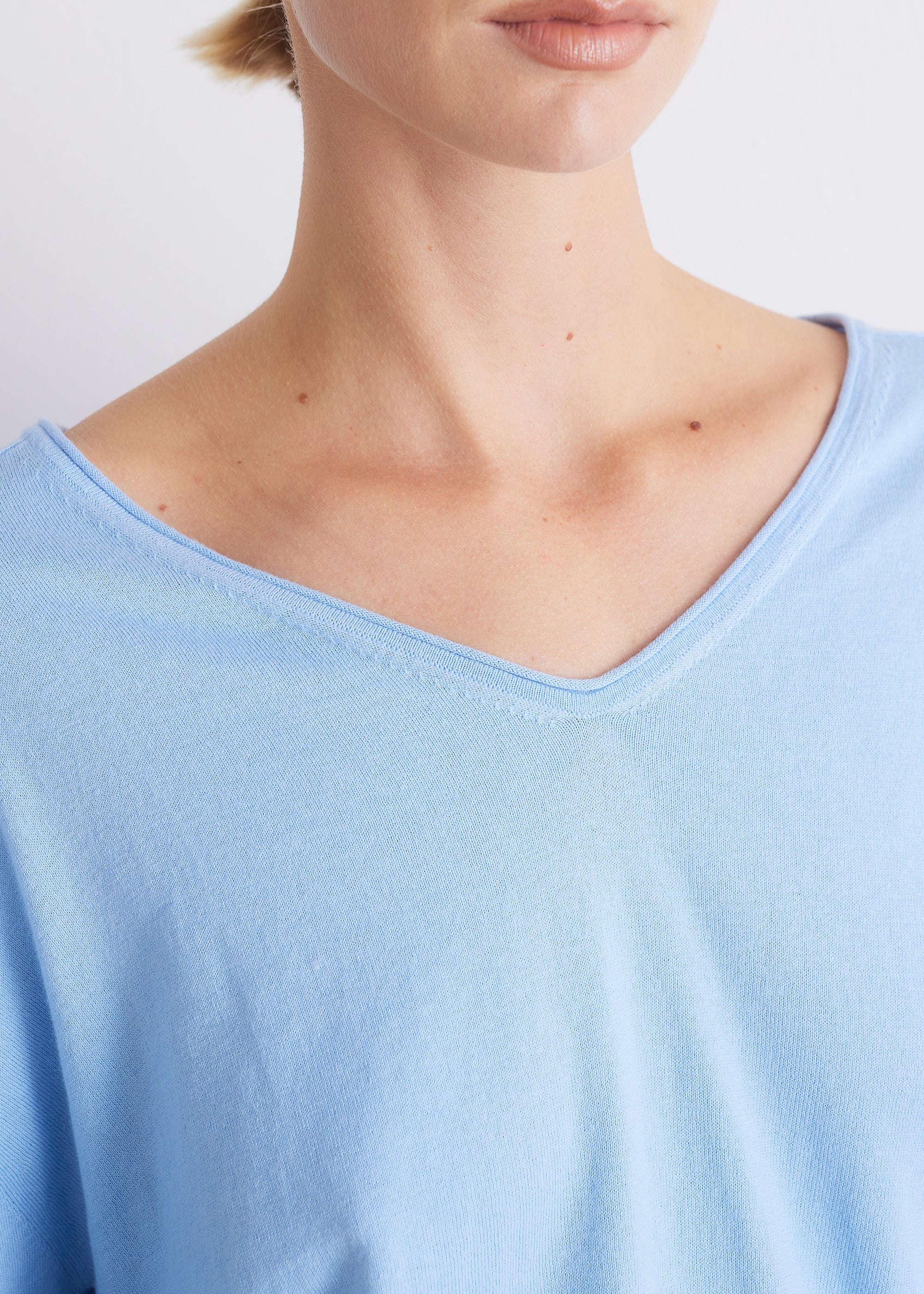 V-Ausschnitt-Pullover aus Baumwoll-Kaschmir-Mix (GOTS-zertifiziert)