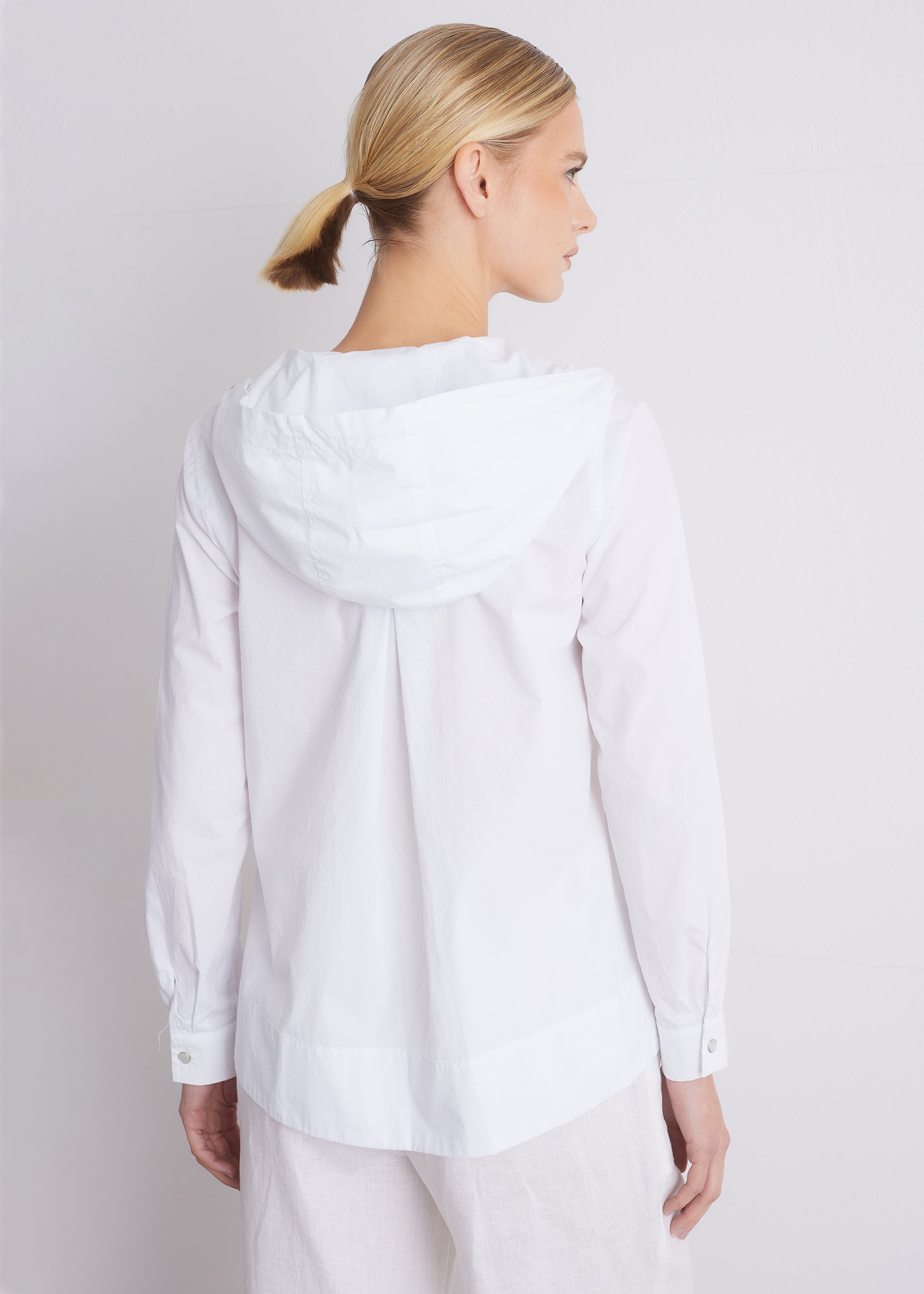 Bluse mit Kapuze aus OCS-Baumwolle