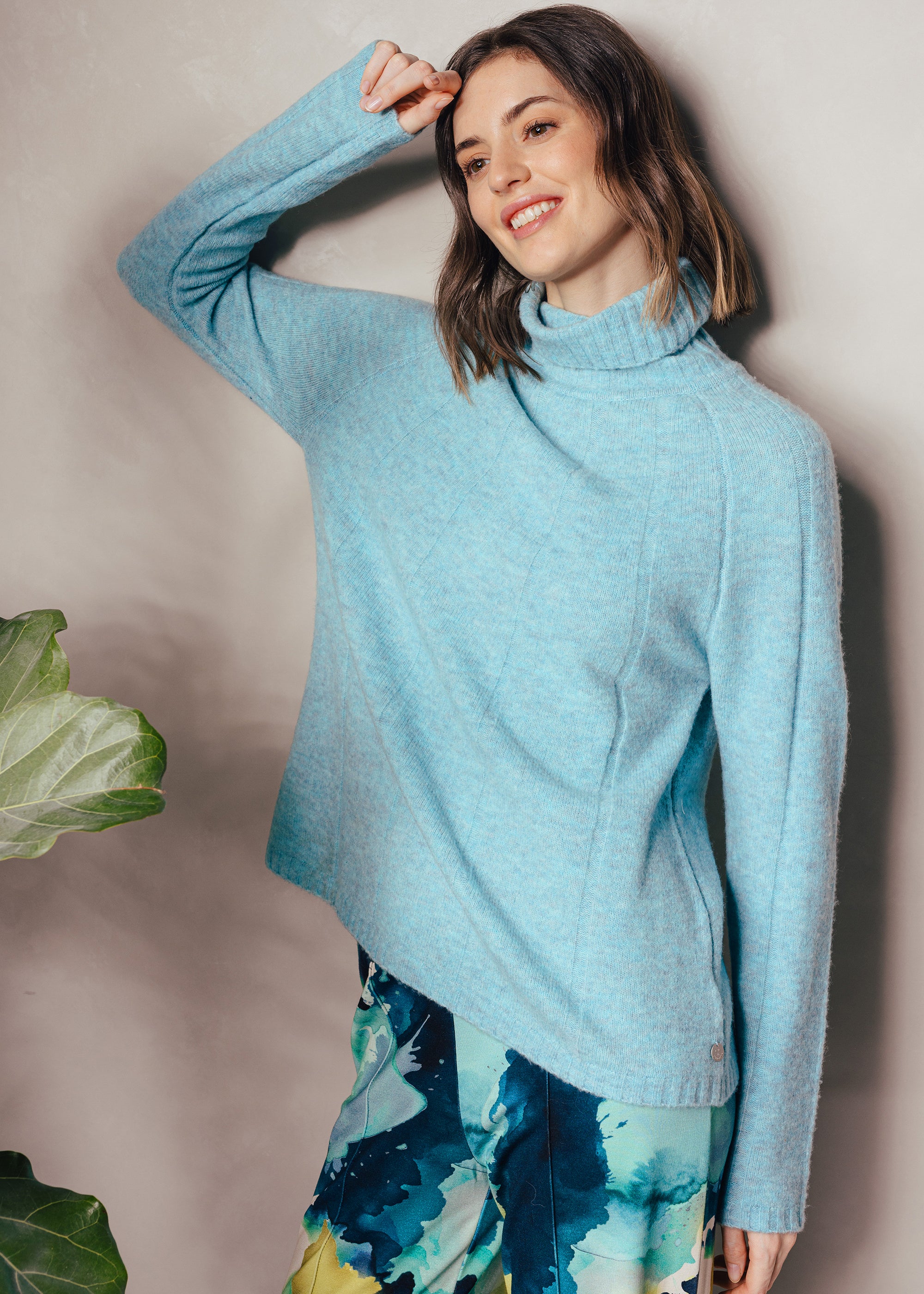 Pullover mit Trichterkragen aus Woll-Mix