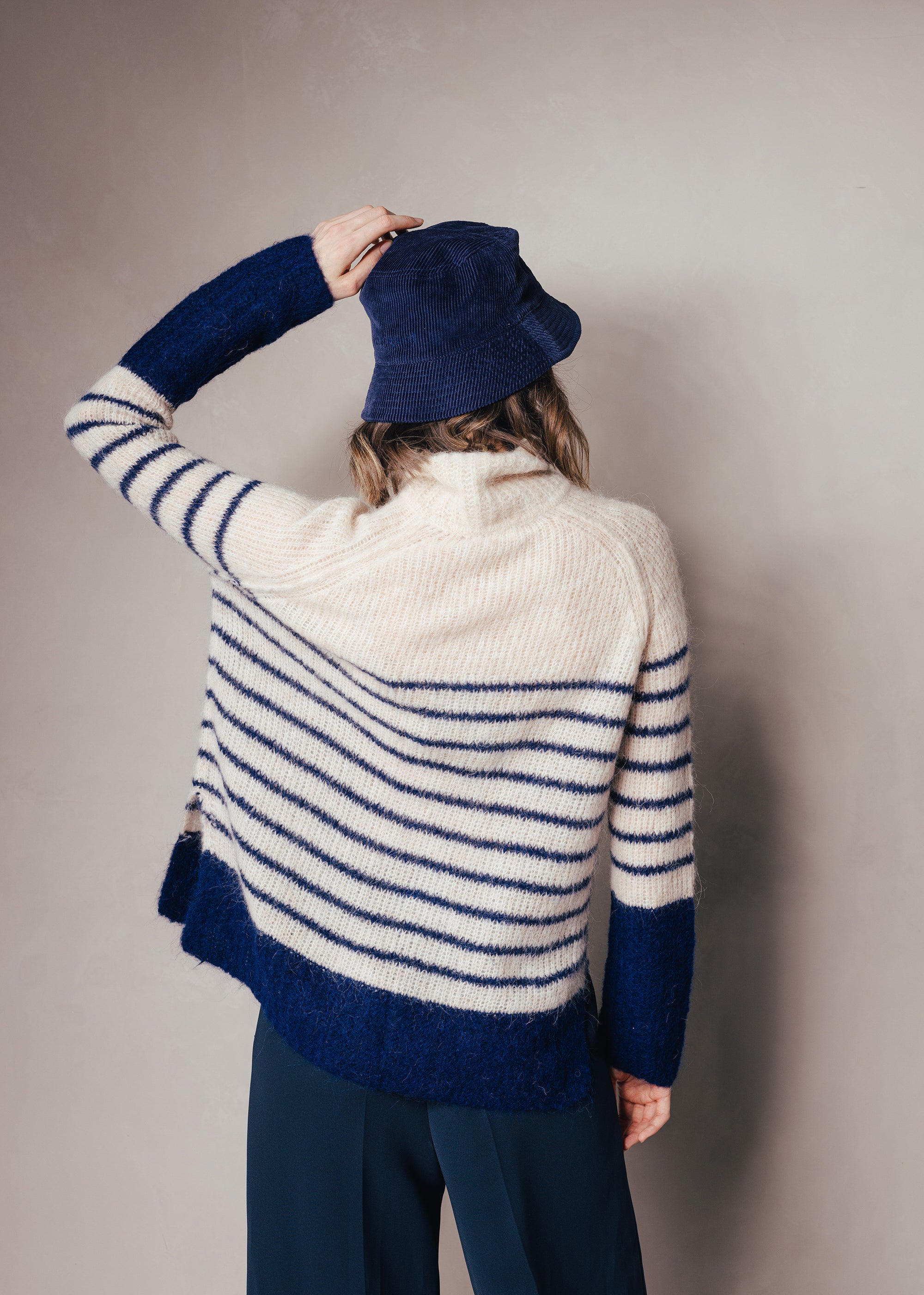 Rollkragenpullover mit Streifenmuster aus Alpaka-Mix