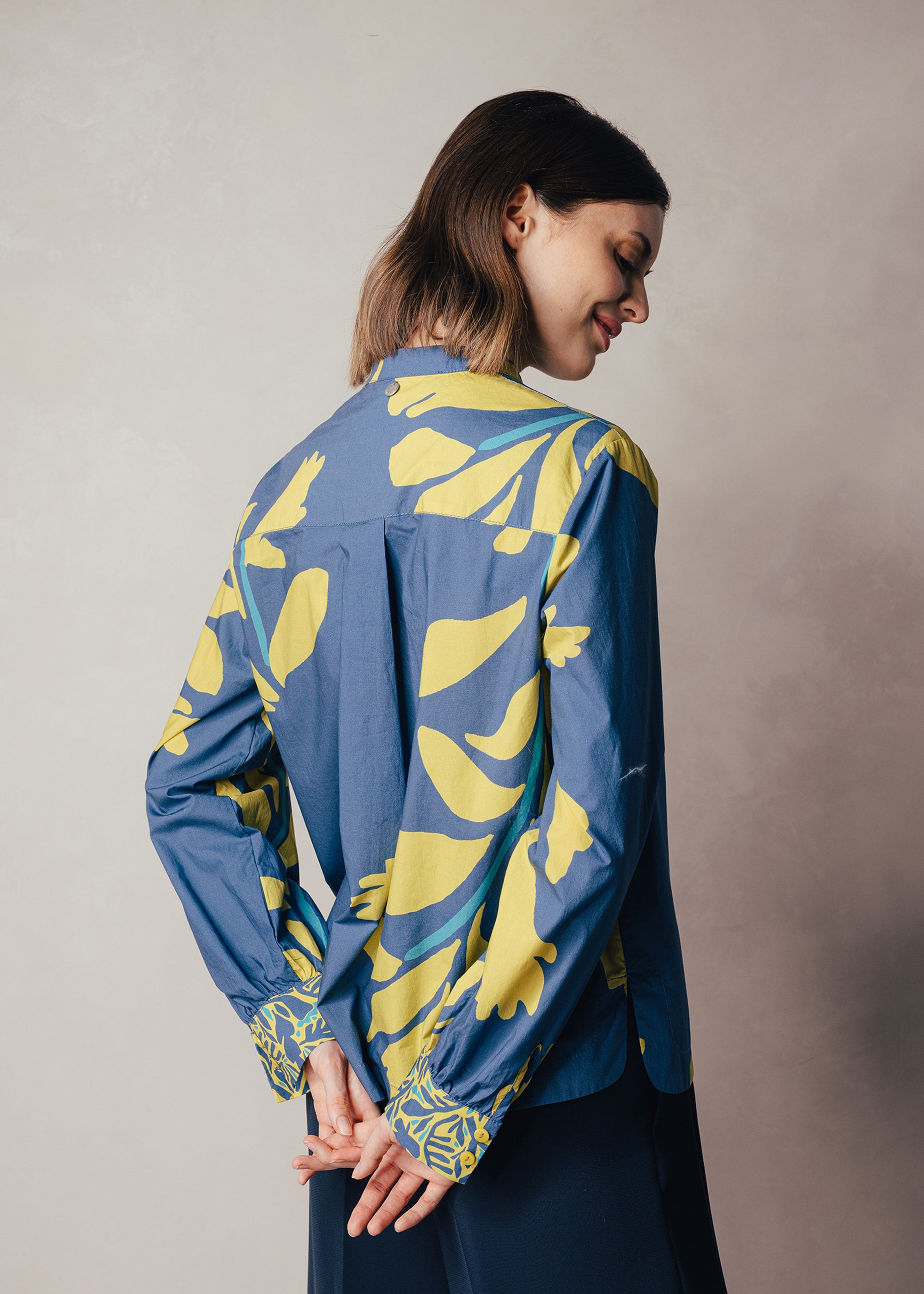 Bluse aus floralem Print aus organic cotton