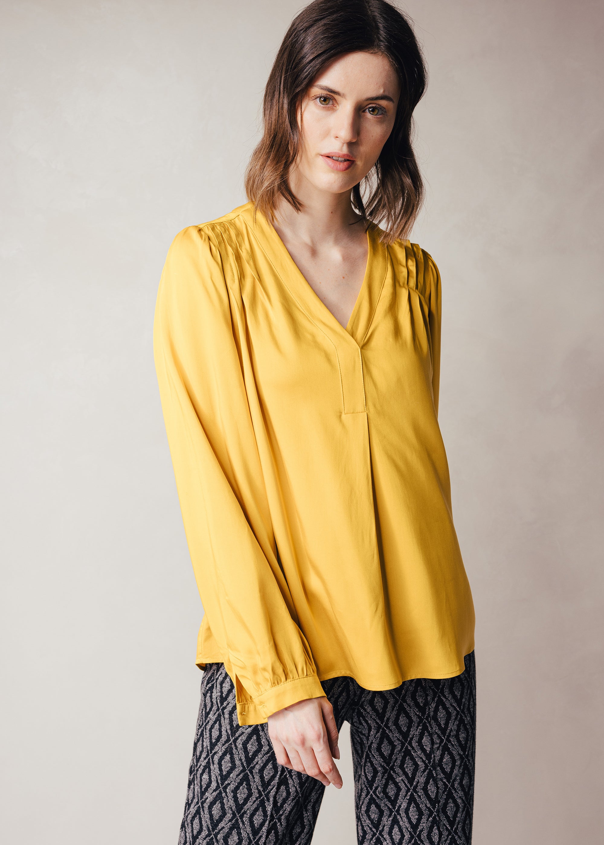 Bluse aus Viskose-Mix