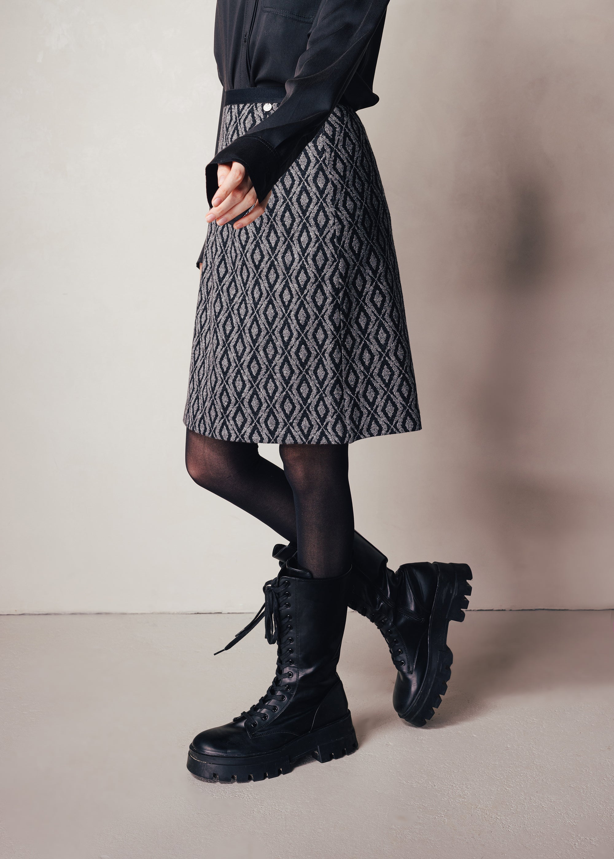 Minirock aus Jersey-Jacquard mit geometrischem Muster