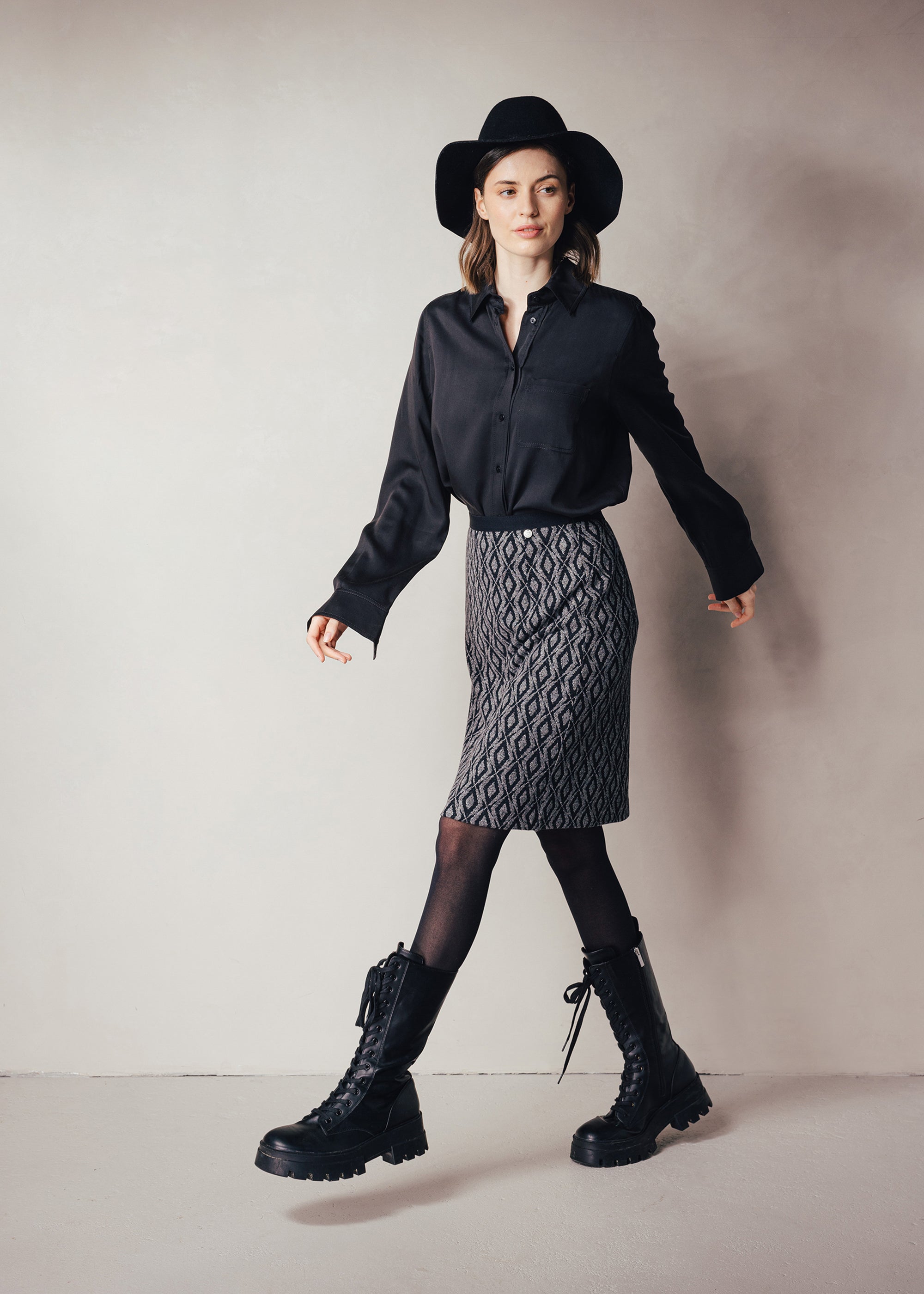 Minirock aus Jersey-Jacquard mit geometrischem Muster