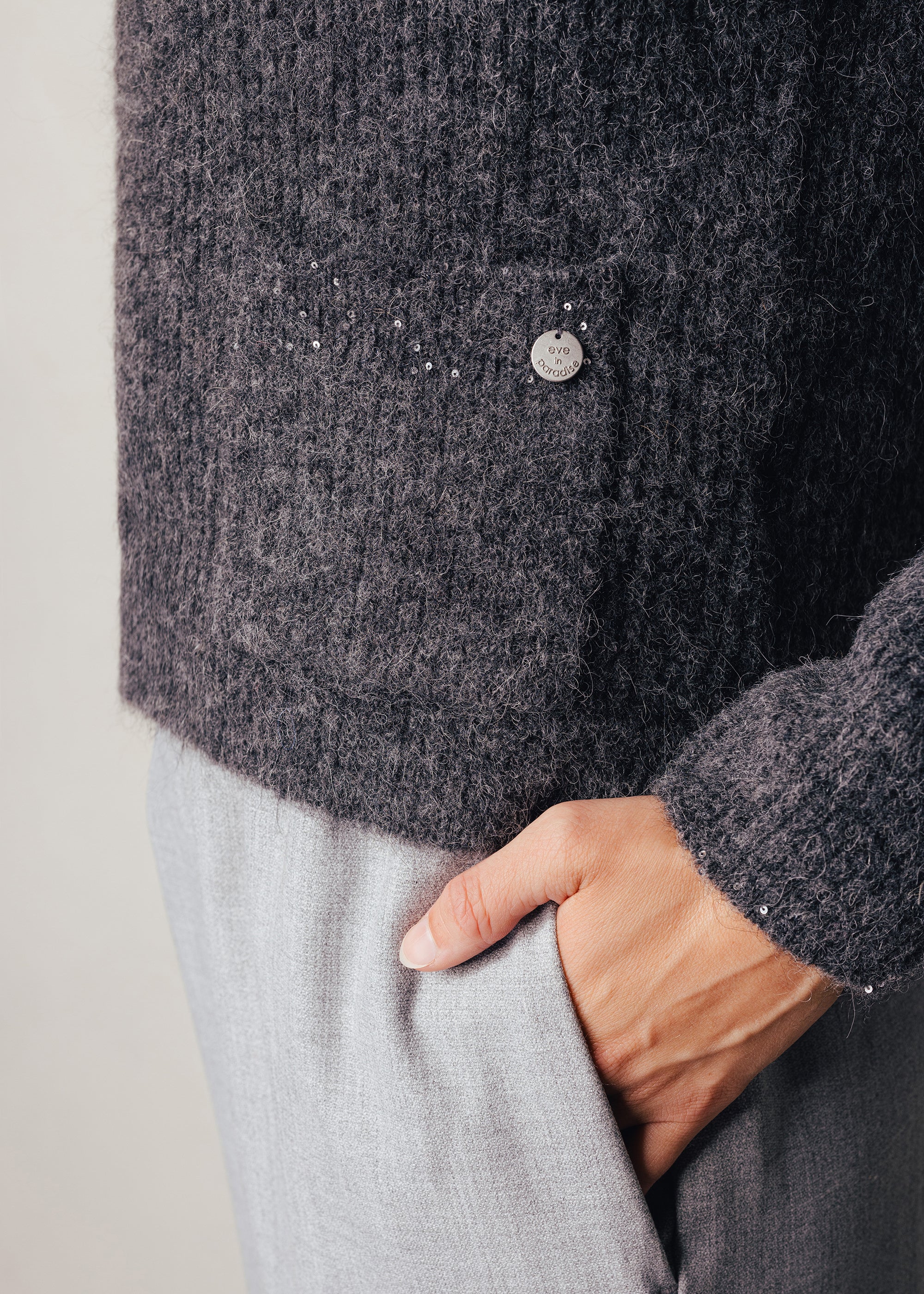 Turtleneck sweater with sequin yarn made from an alpaca mix