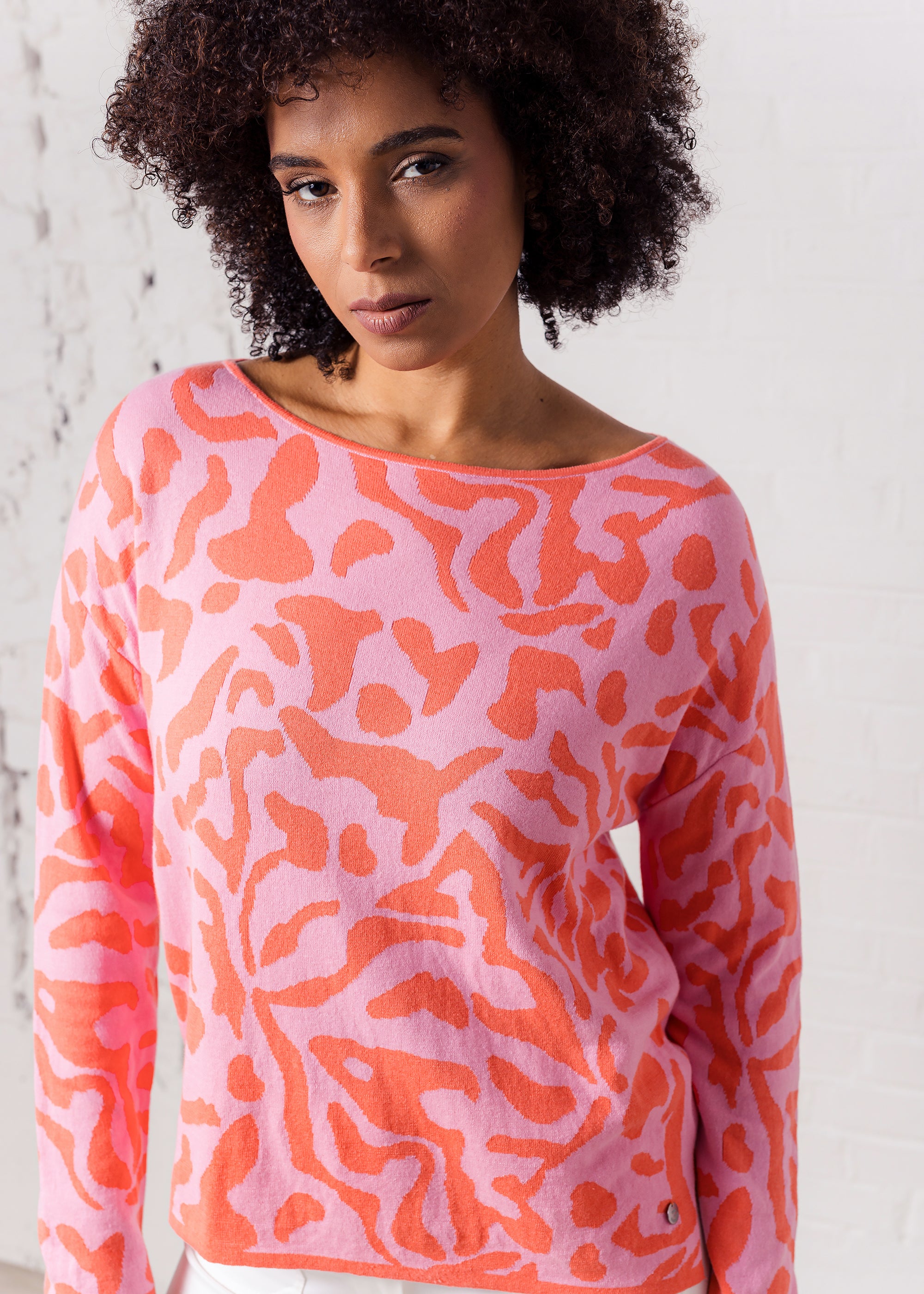 Jacquard Pullover mit Animalprint aus organic cotton