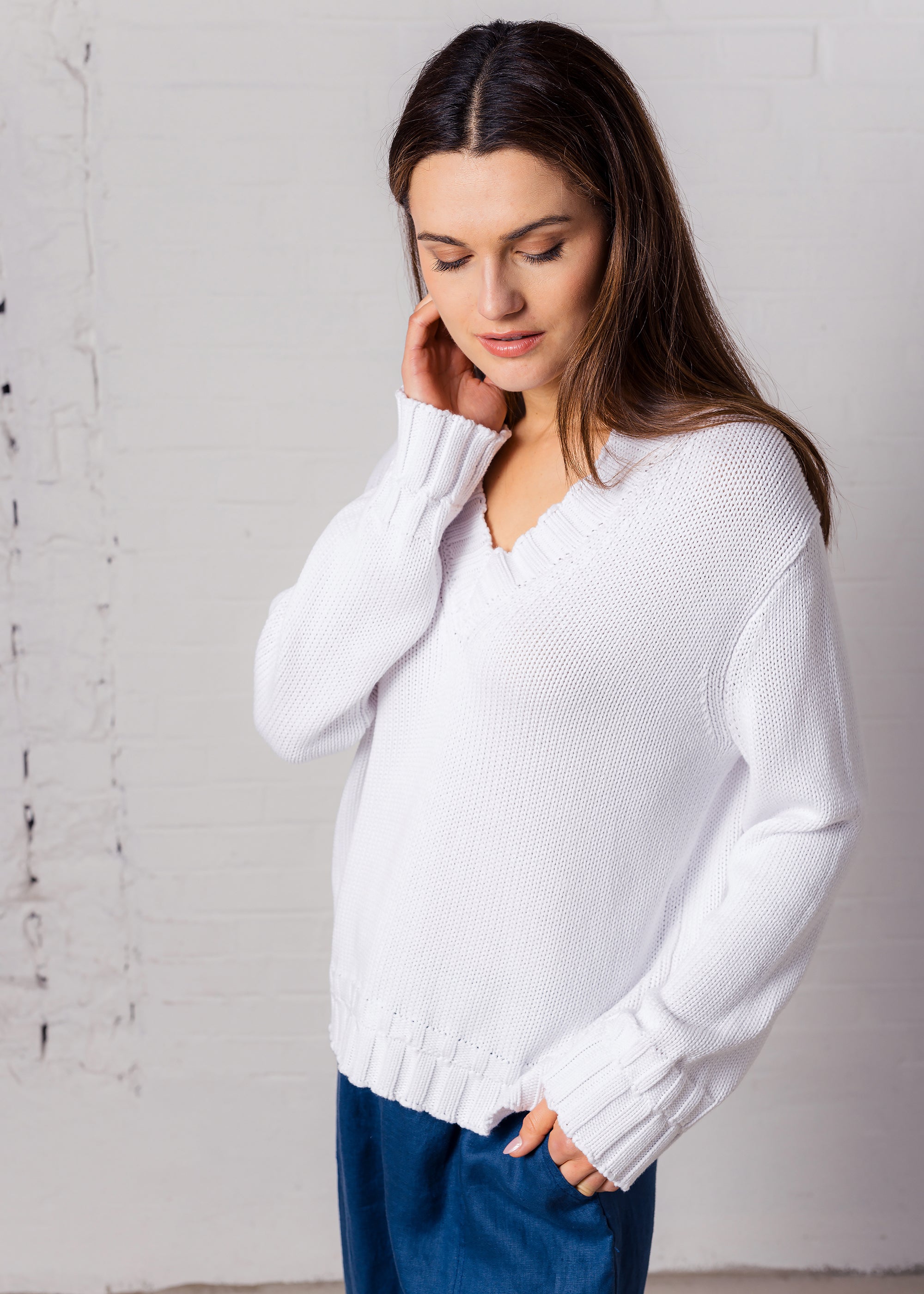 Pullover mit V-Ausschnit aus organic cotton