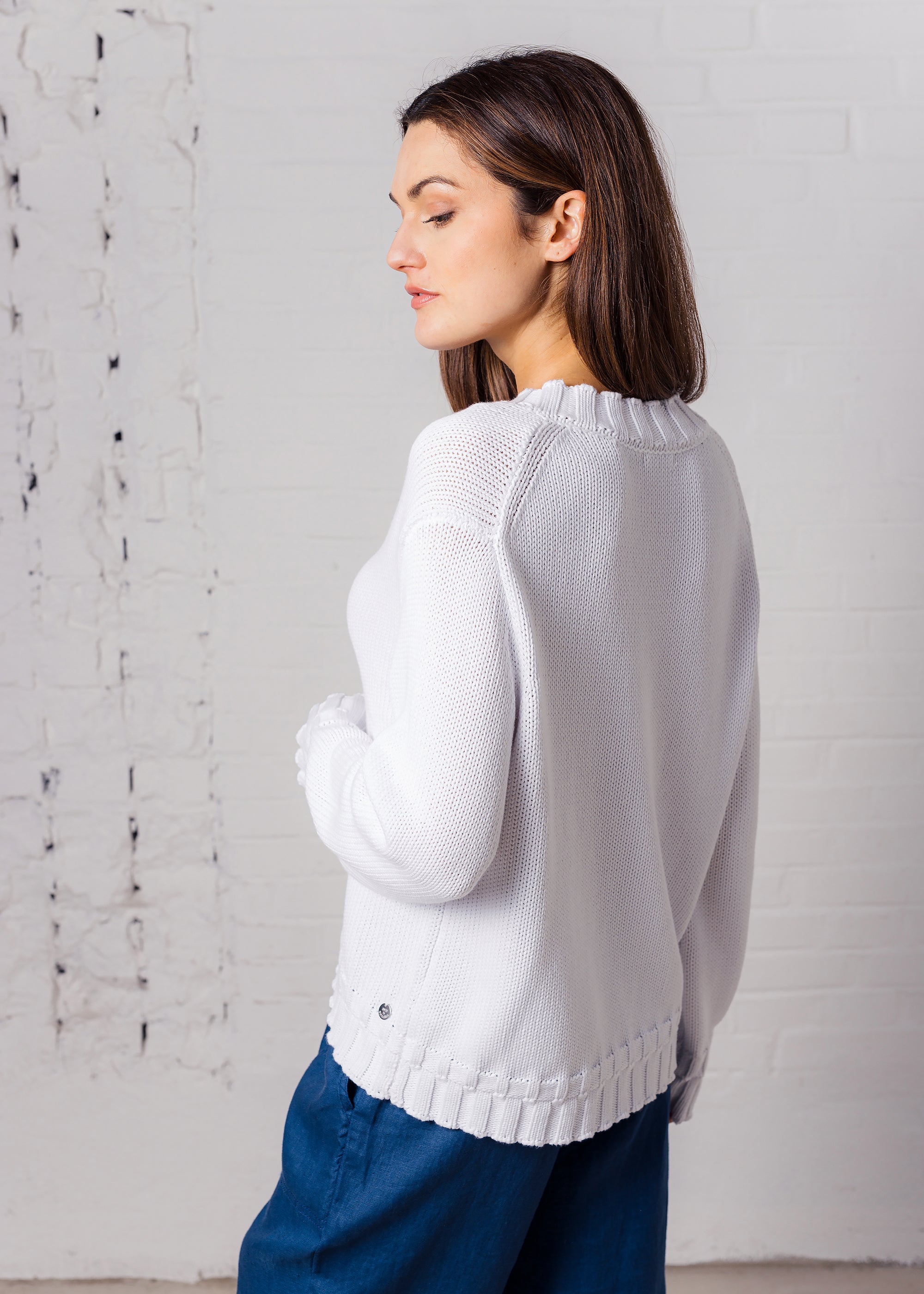 Pullover mit V-Ausschnit aus organic cotton