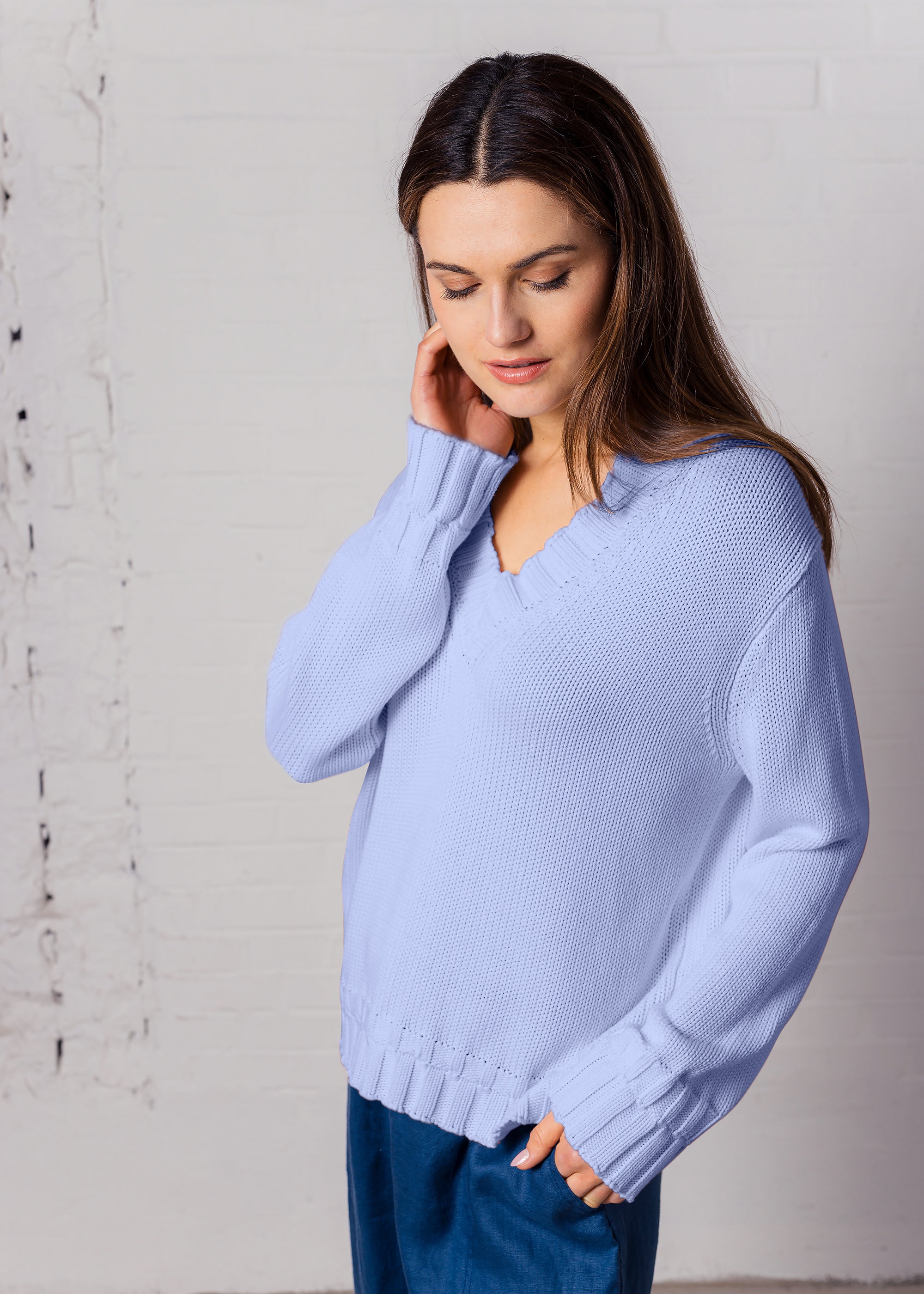 Pullover mit V-Ausschnit aus organic cotton