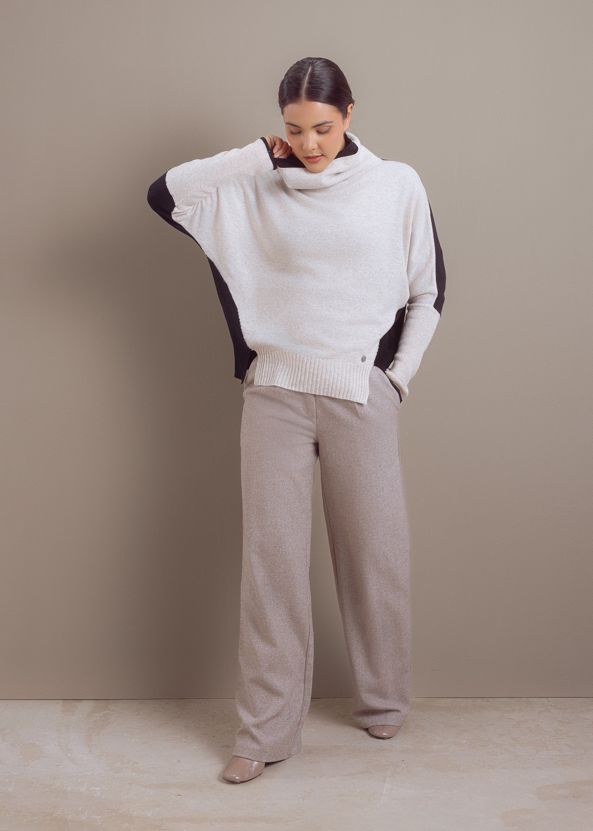 Color-Blocking Pullover aus reiner Wolle