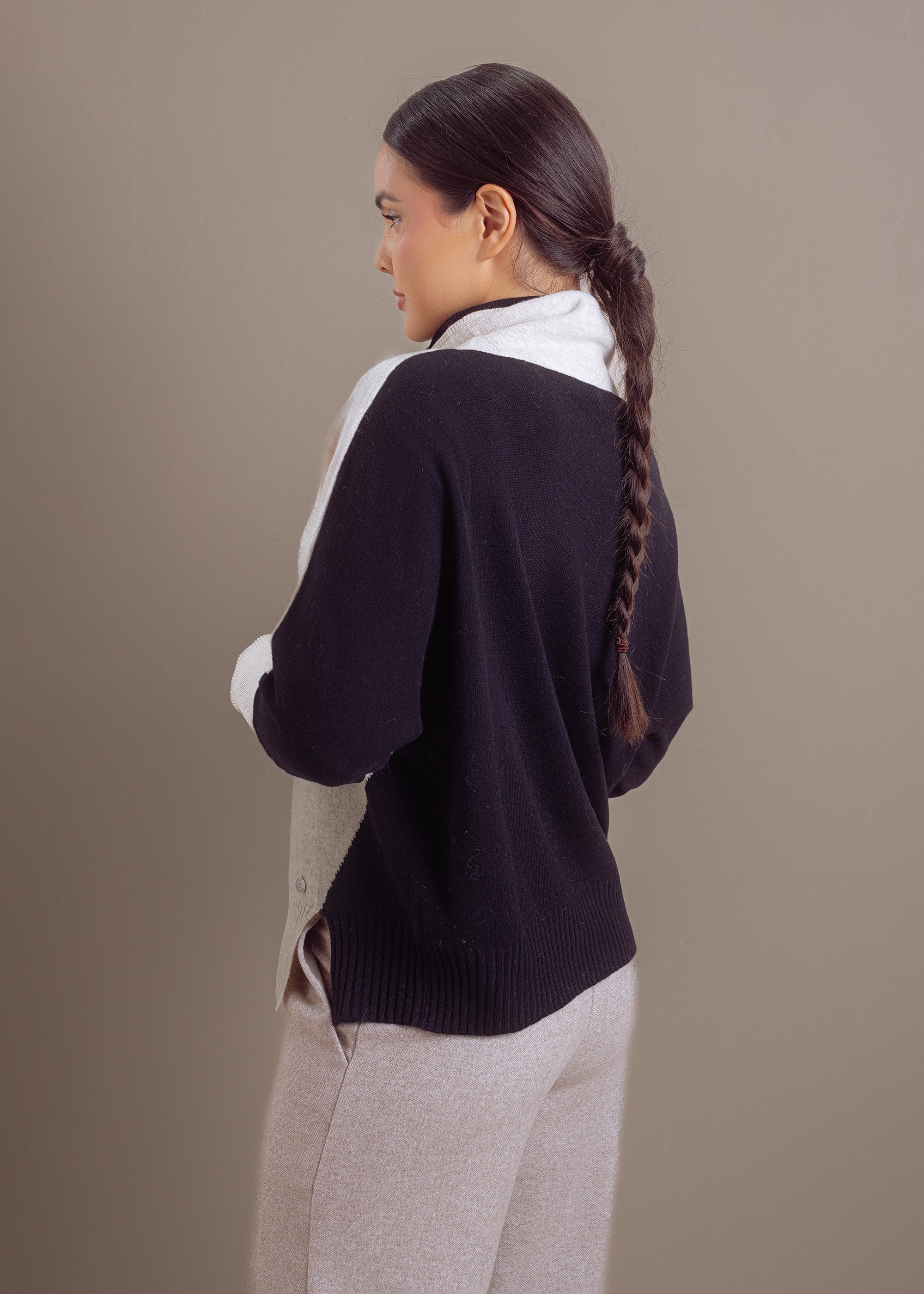 Color-Blocking Pullover aus reiner Wolle