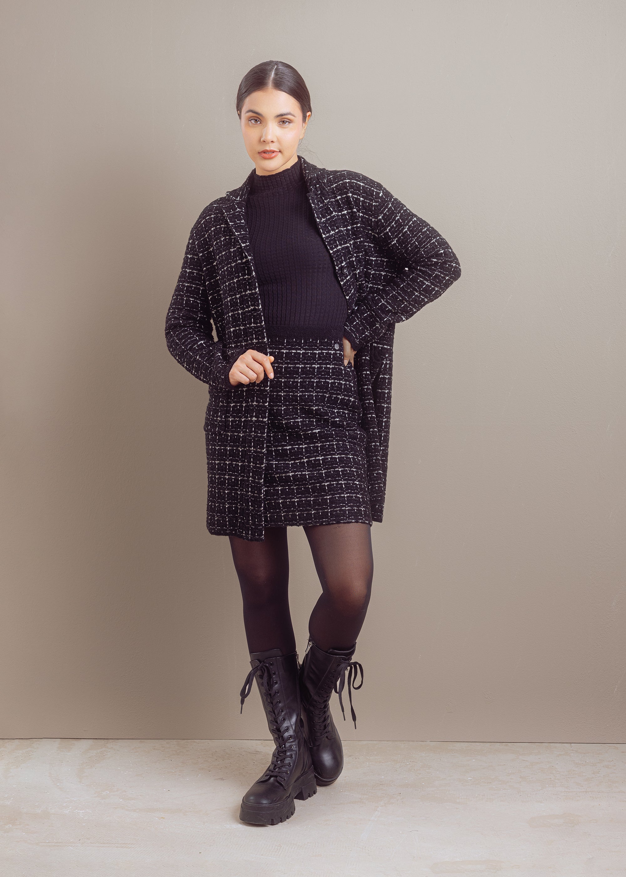 Strickjacke in Bouclé-Optik aus Woll-Baumwoll-Kaschmir-Mix