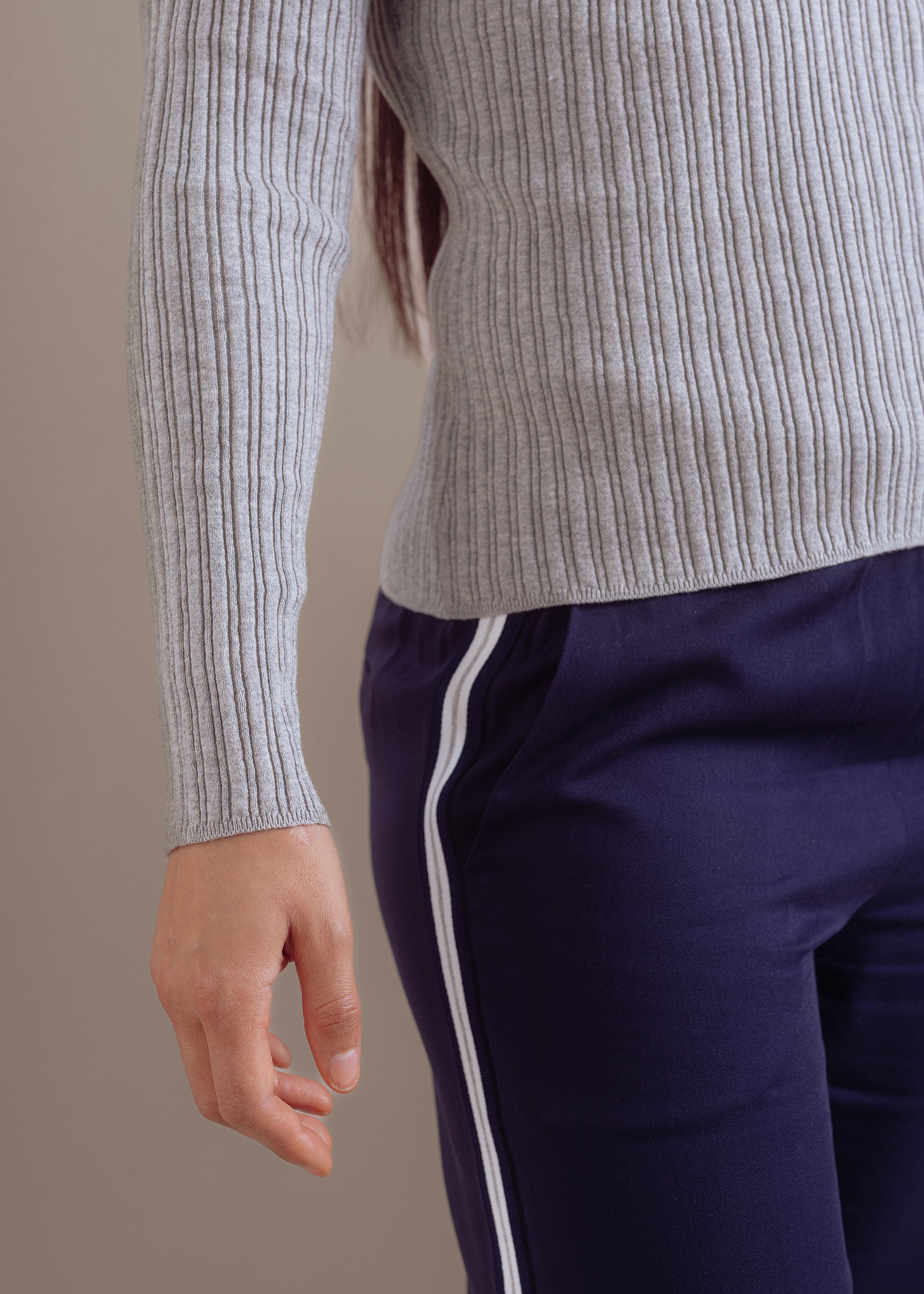 Rippenpullover mit Stehkragen aus Baumwoll-Kaschmir-Mix