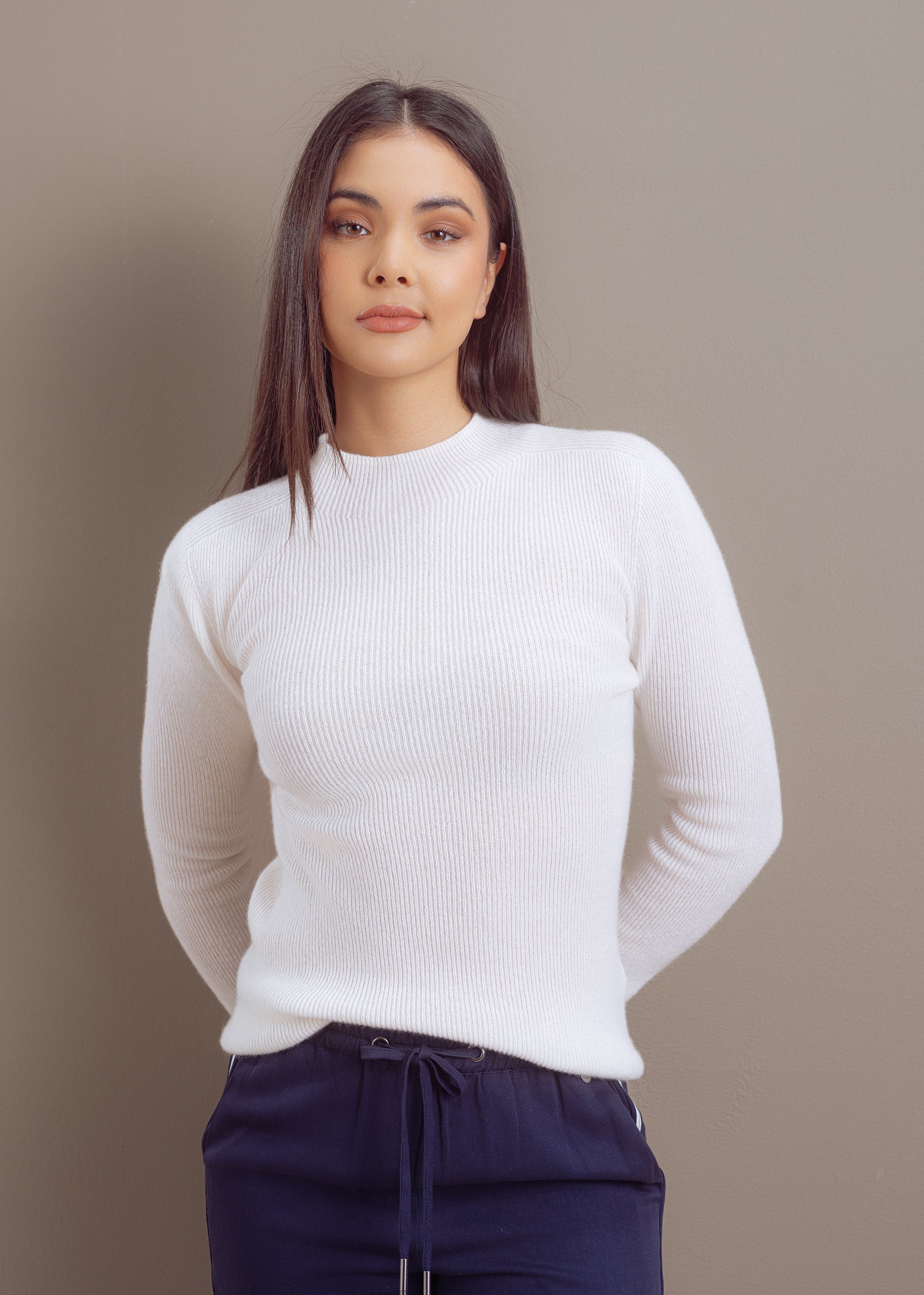 Kaschmirpullover mit Stehkragen