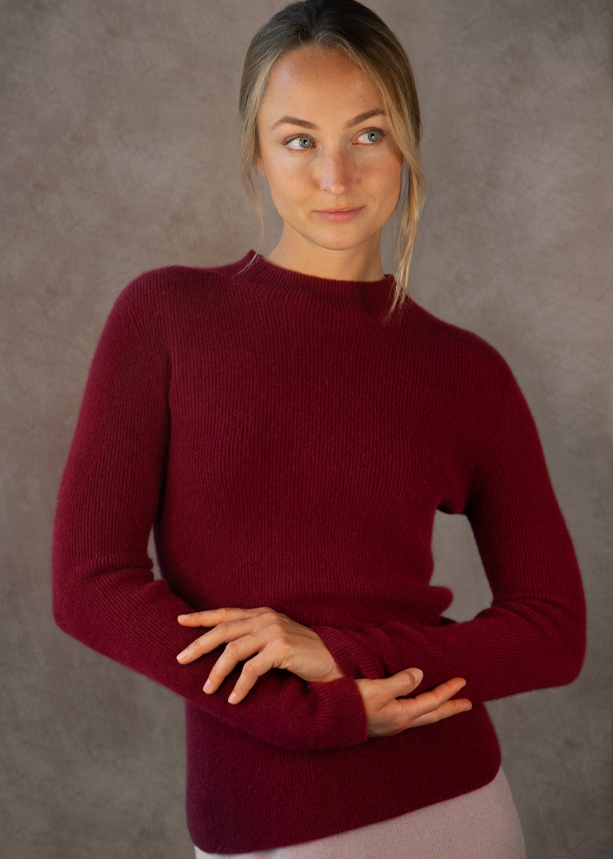 Kaschmirpullover mit Stehkragen