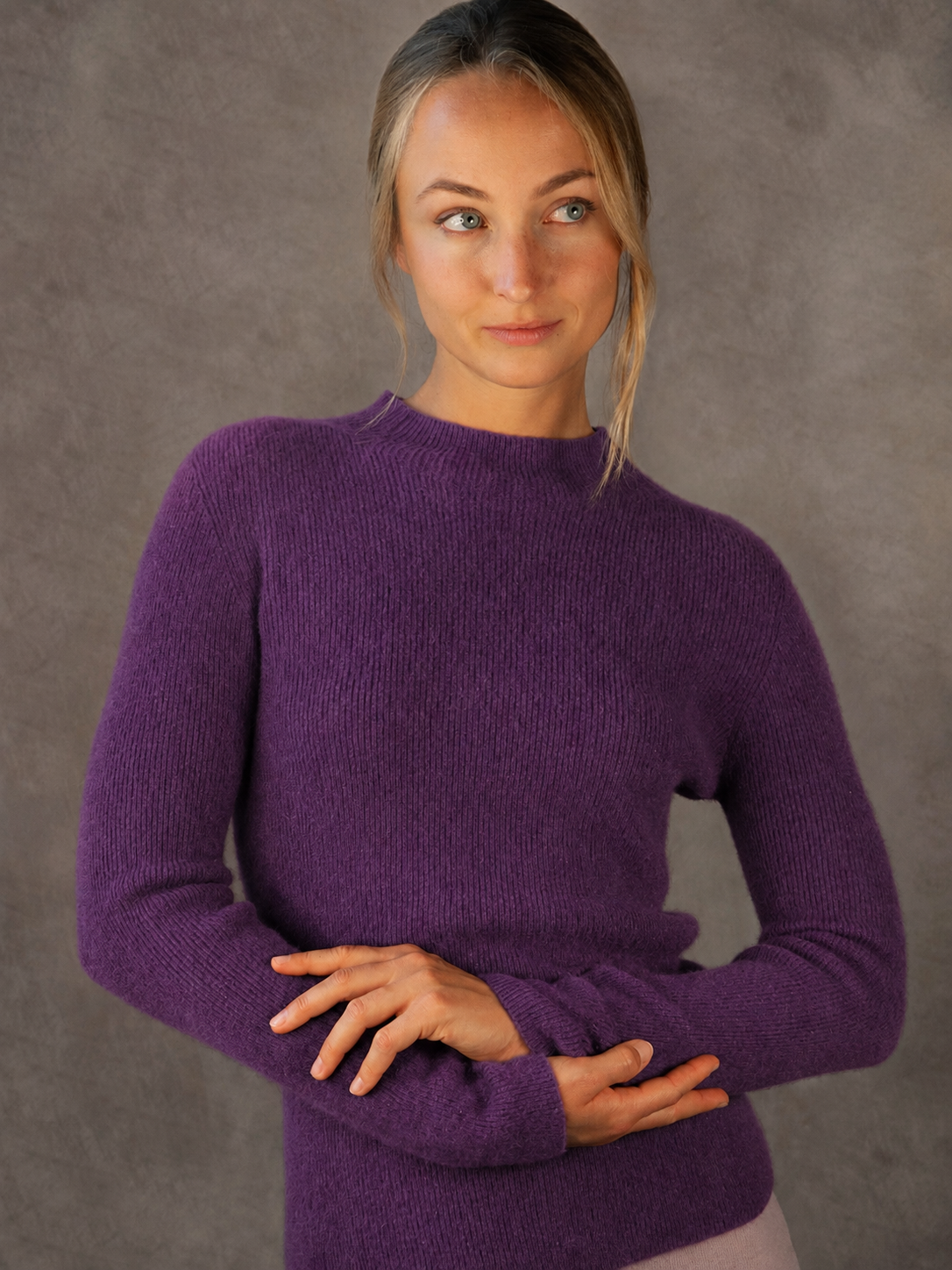 Kaschmirpullover mit Stehkragen