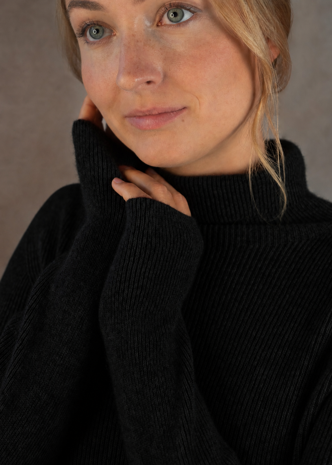 Kaschmirpullover mit Rollkragen