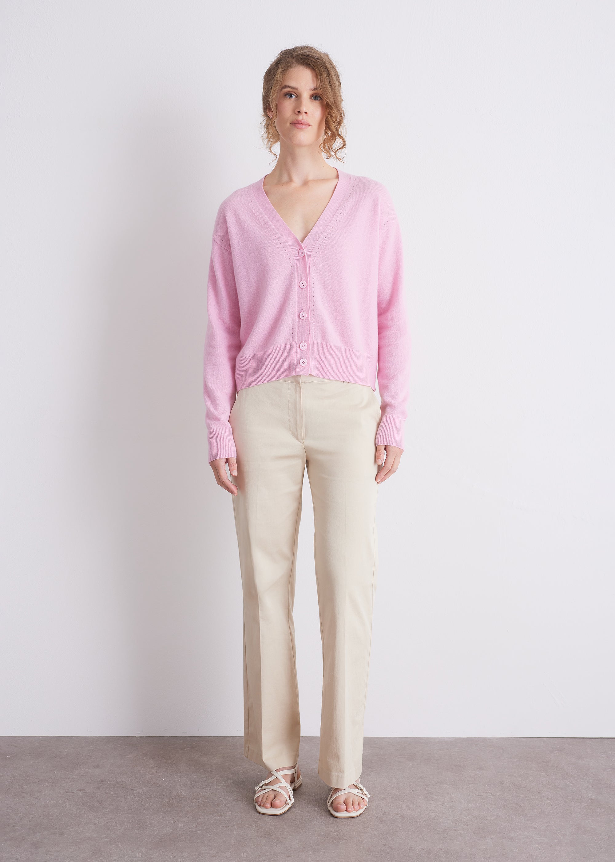 Strickcardigan aus reiner Wolle mit V-Ausschnitt