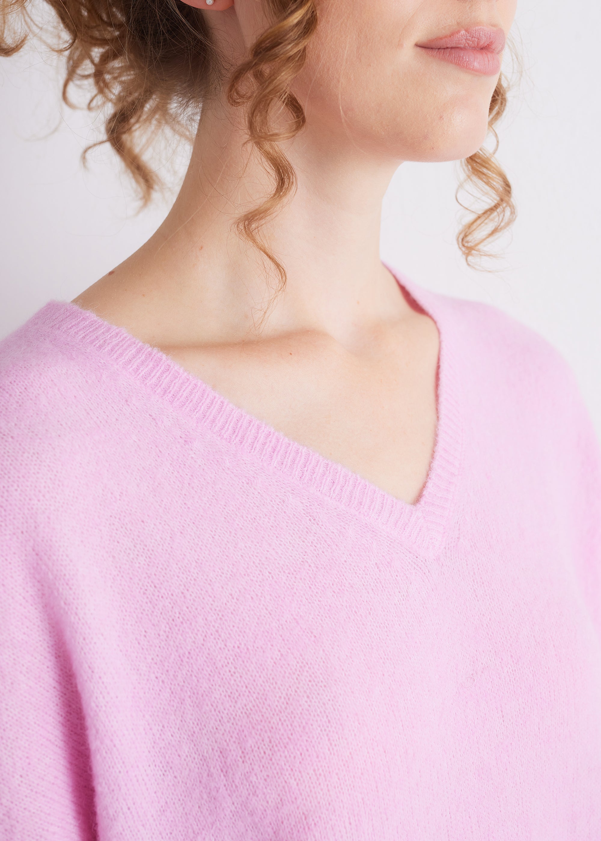 Kurzarm-Strickpullover aus Alpakamix mit V-Ausschnitt