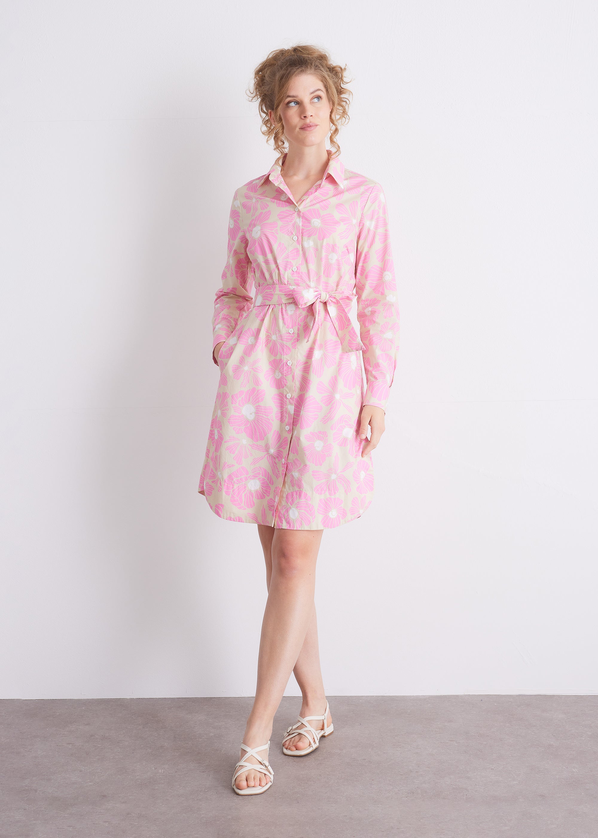 Hemdblusenkleid mit Taillenband und Print