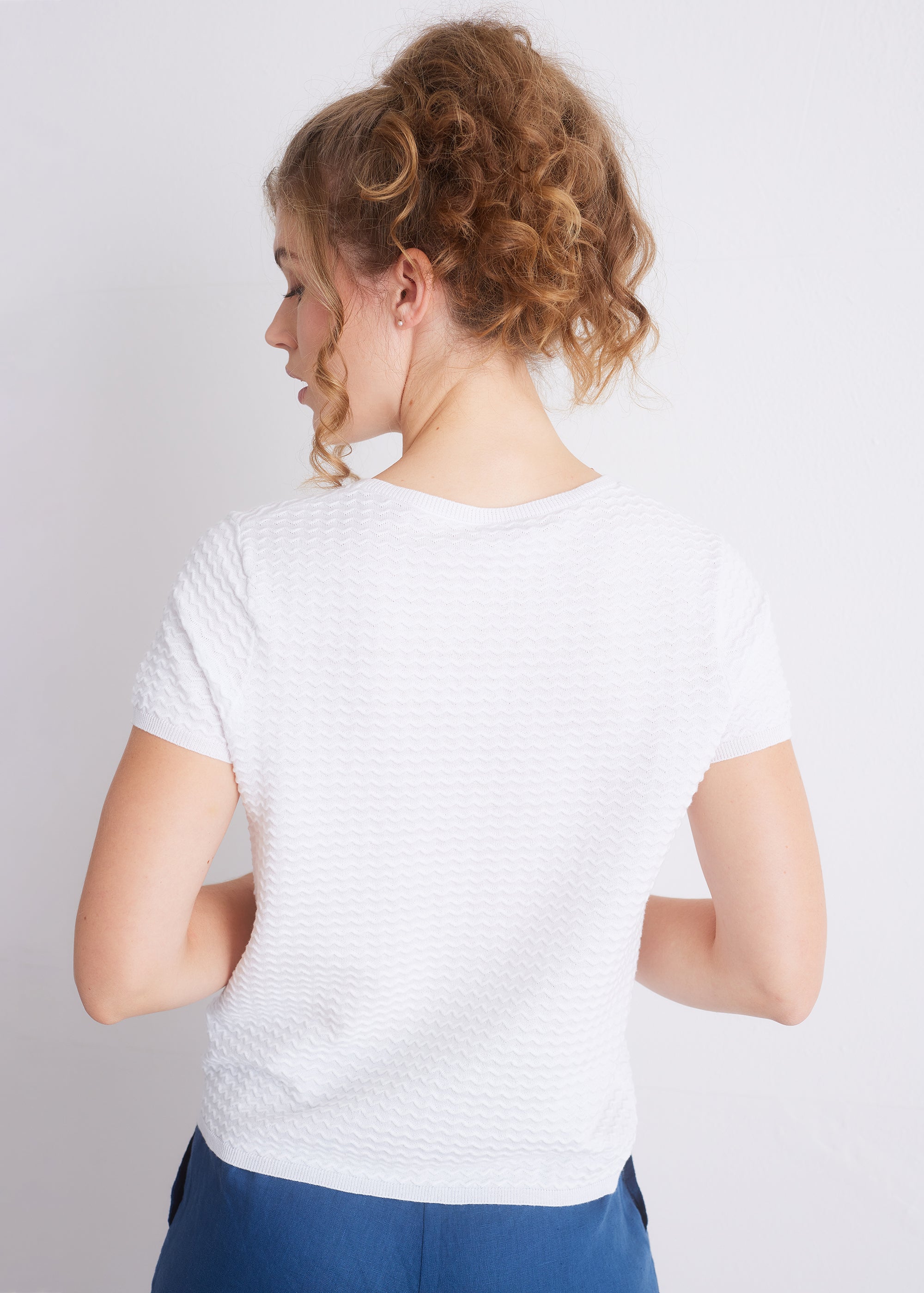 Kurzarm-Stricktop mit Strickstruktur