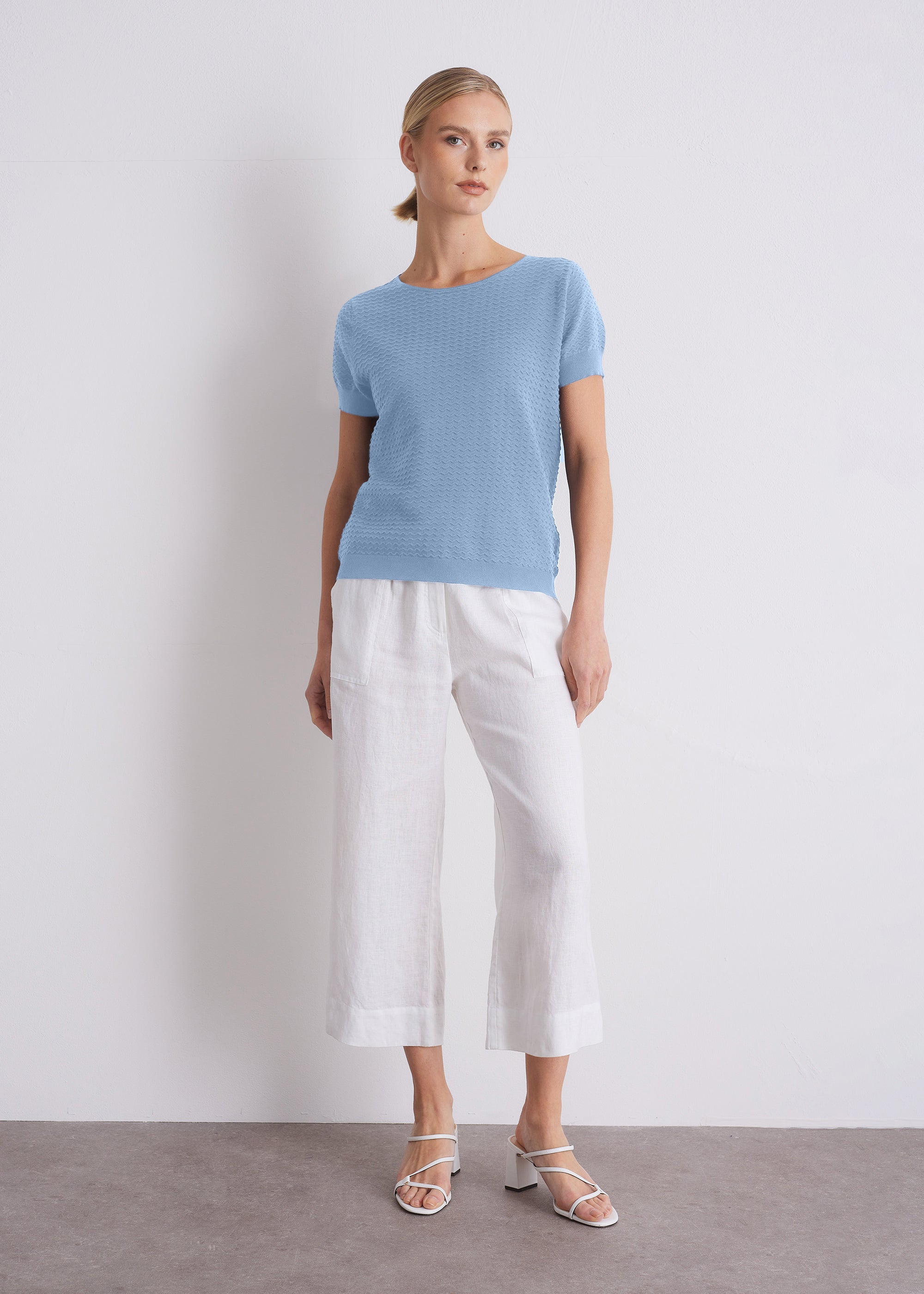 Kurzarm-Stricktop mit Strickstruktur